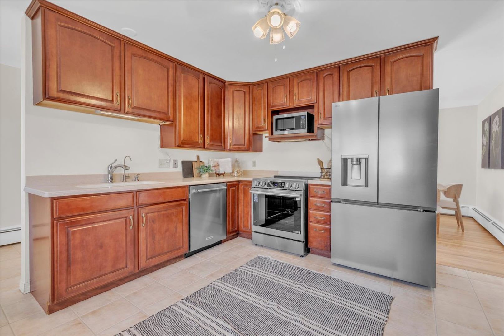 ***$1000 Off 1st Month Rent*** 3BD/2BA Home in Desirable South Boulder Neighborhood – photo 4