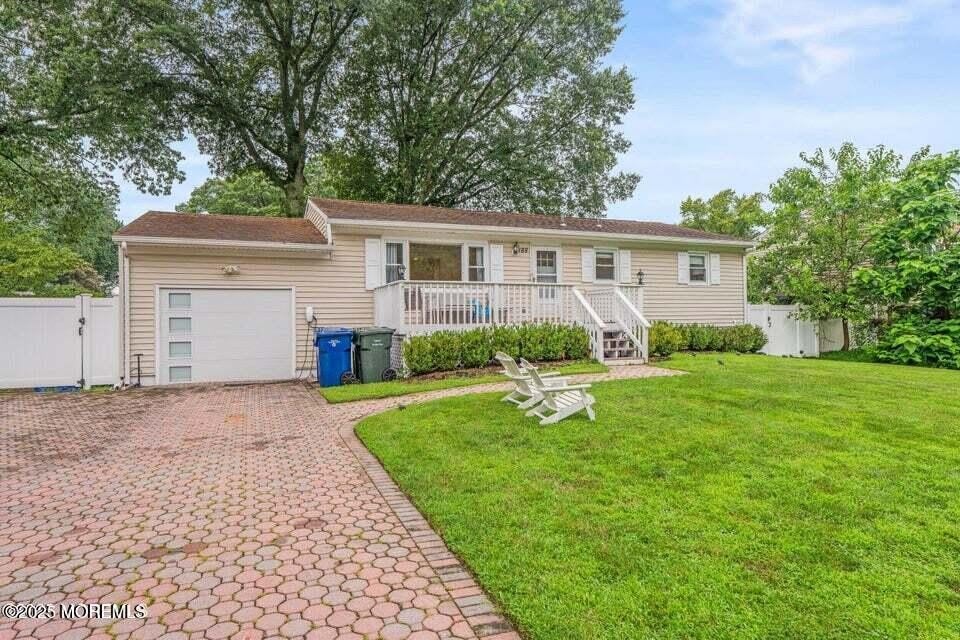 188 Belmar Avenue – photo 1