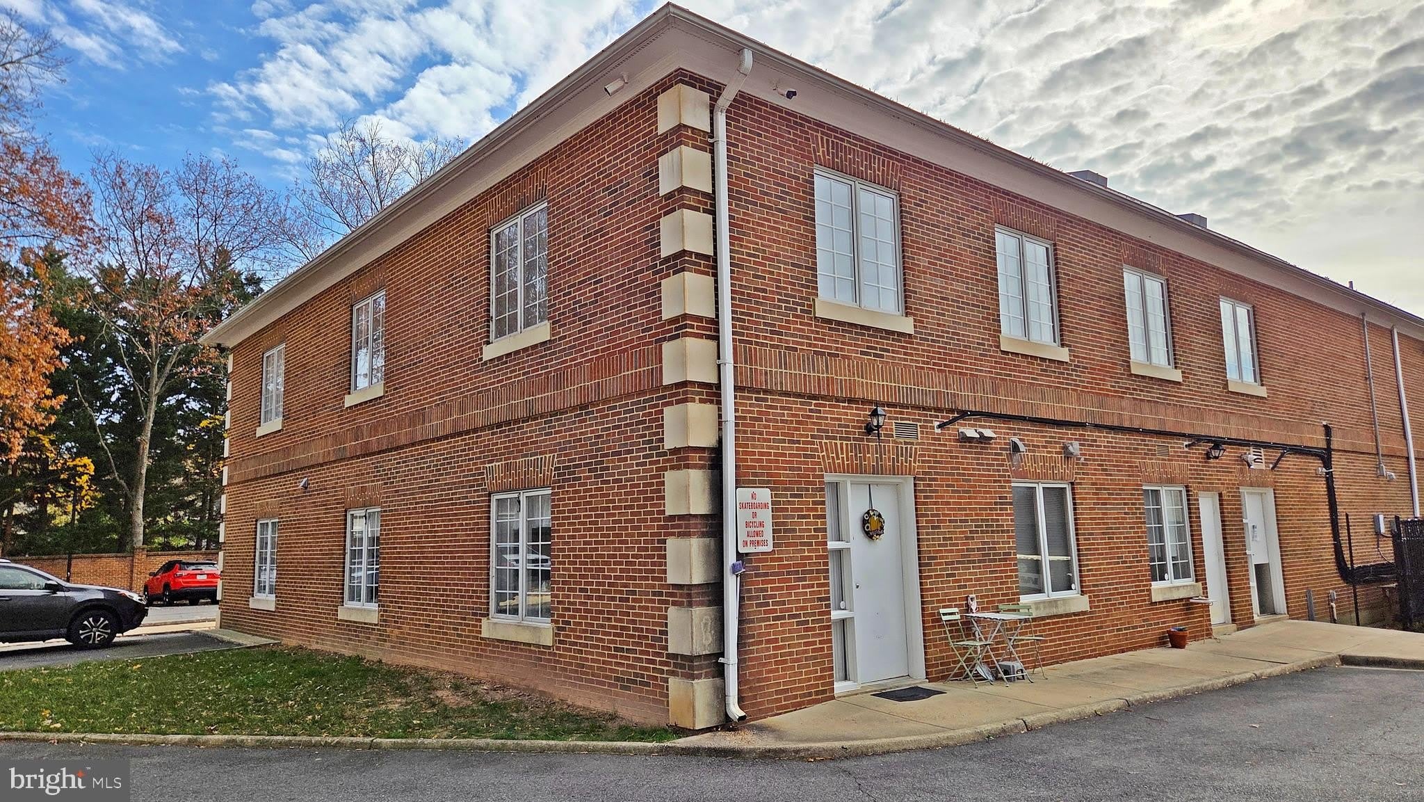 1900 ELKIN Street – photo 5