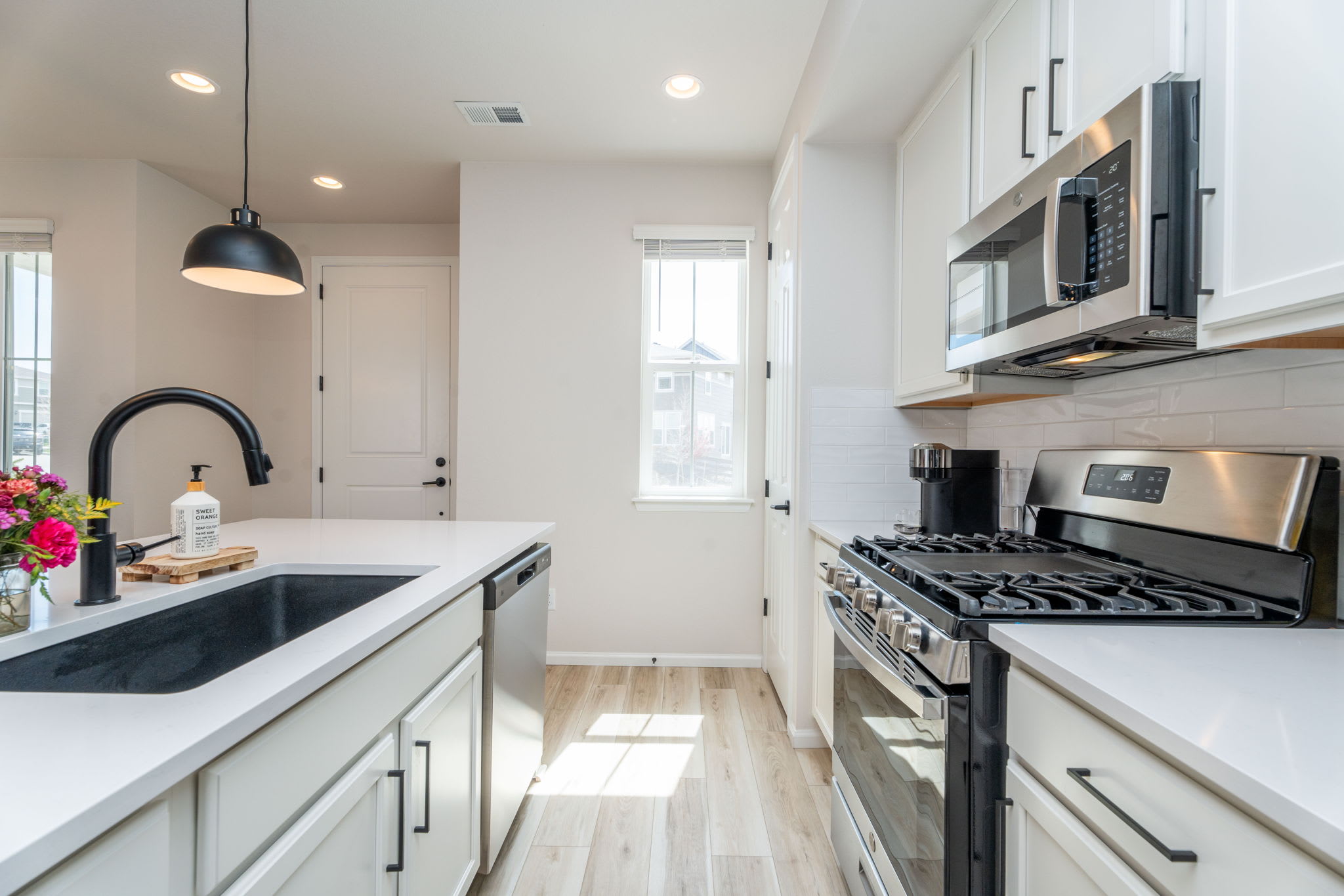 6225 Wild Rye St – photo 3