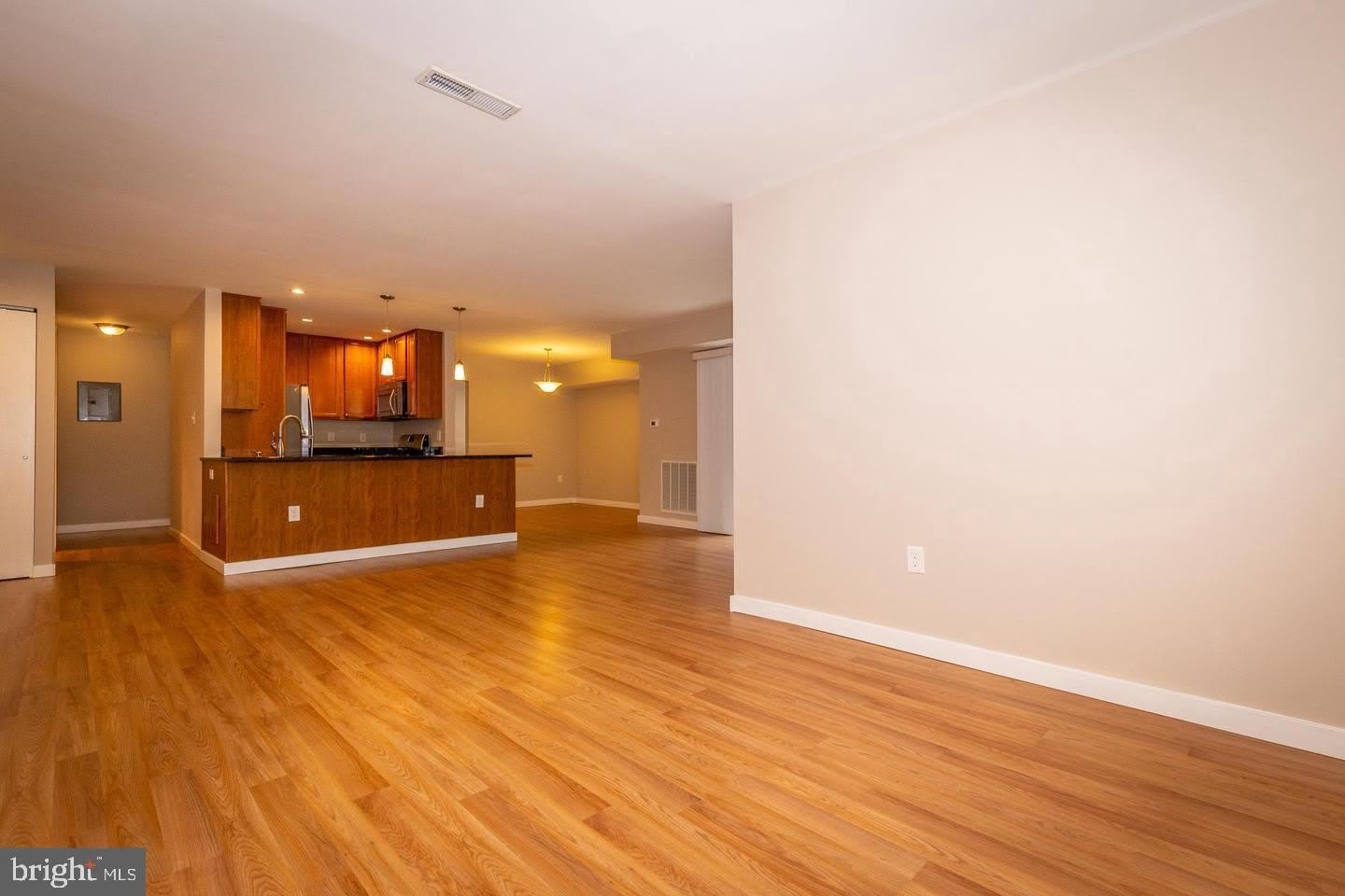 9 SILVERWOOD Circle – photo 5