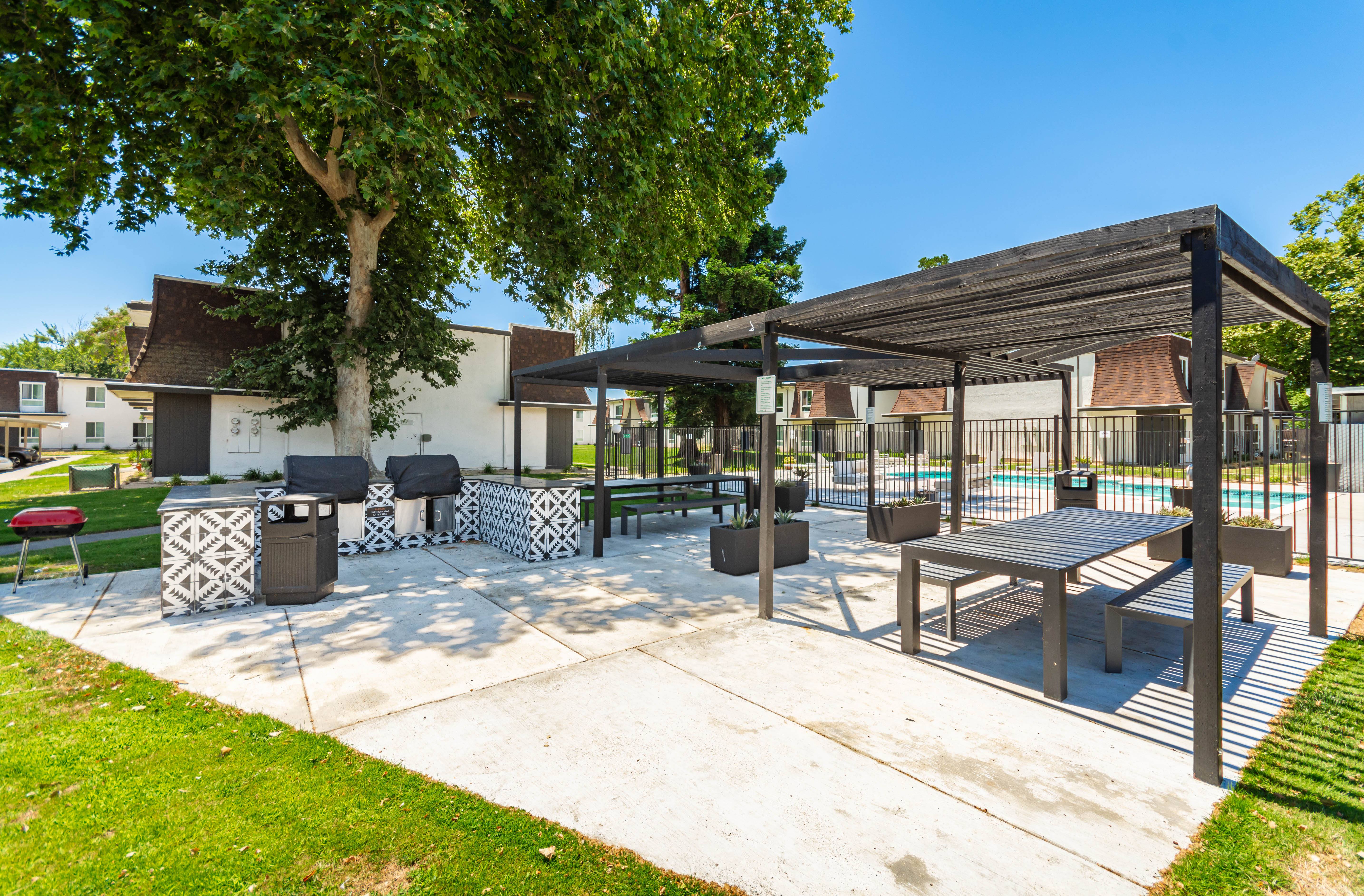 Grayson Apartments – photo 3