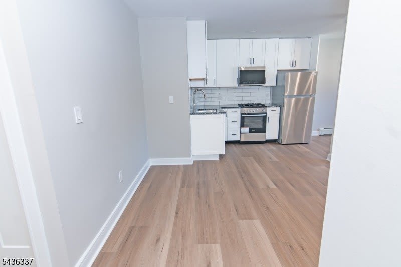 162 Spring St – photo 3