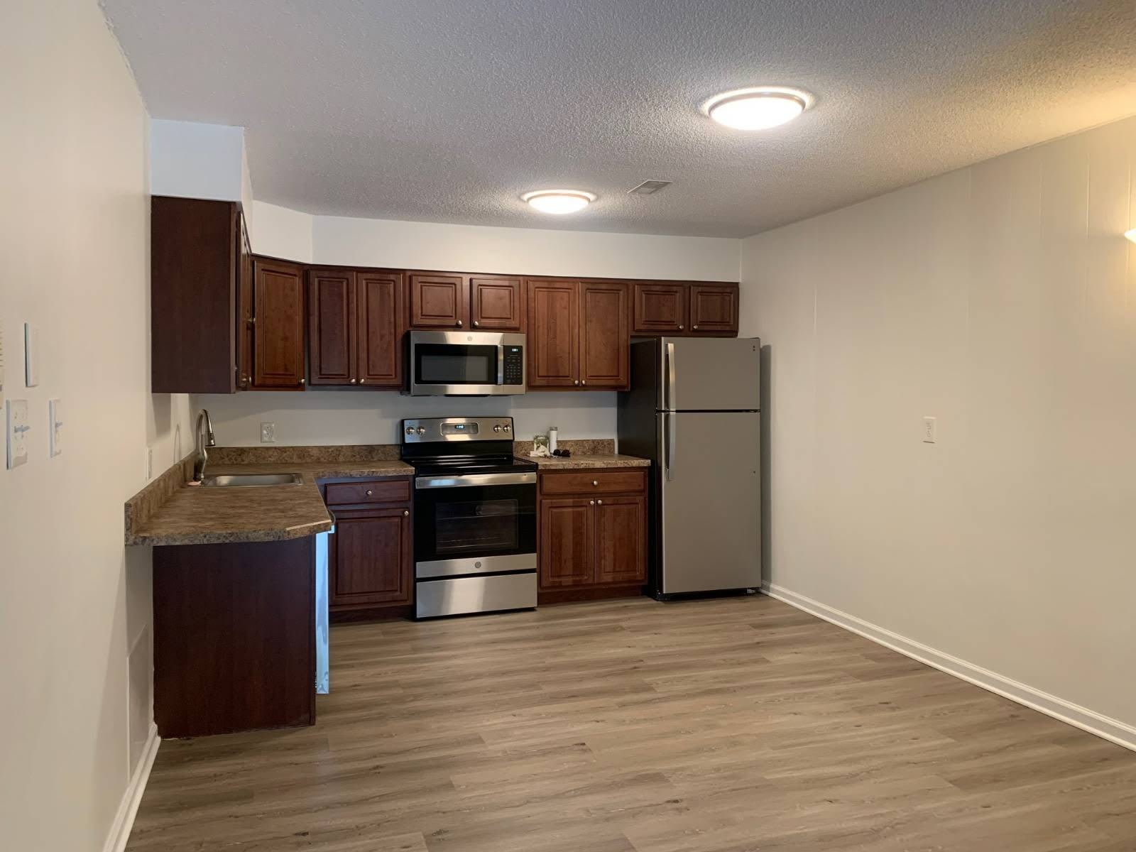 1552 Helderberg Ave – photo 2