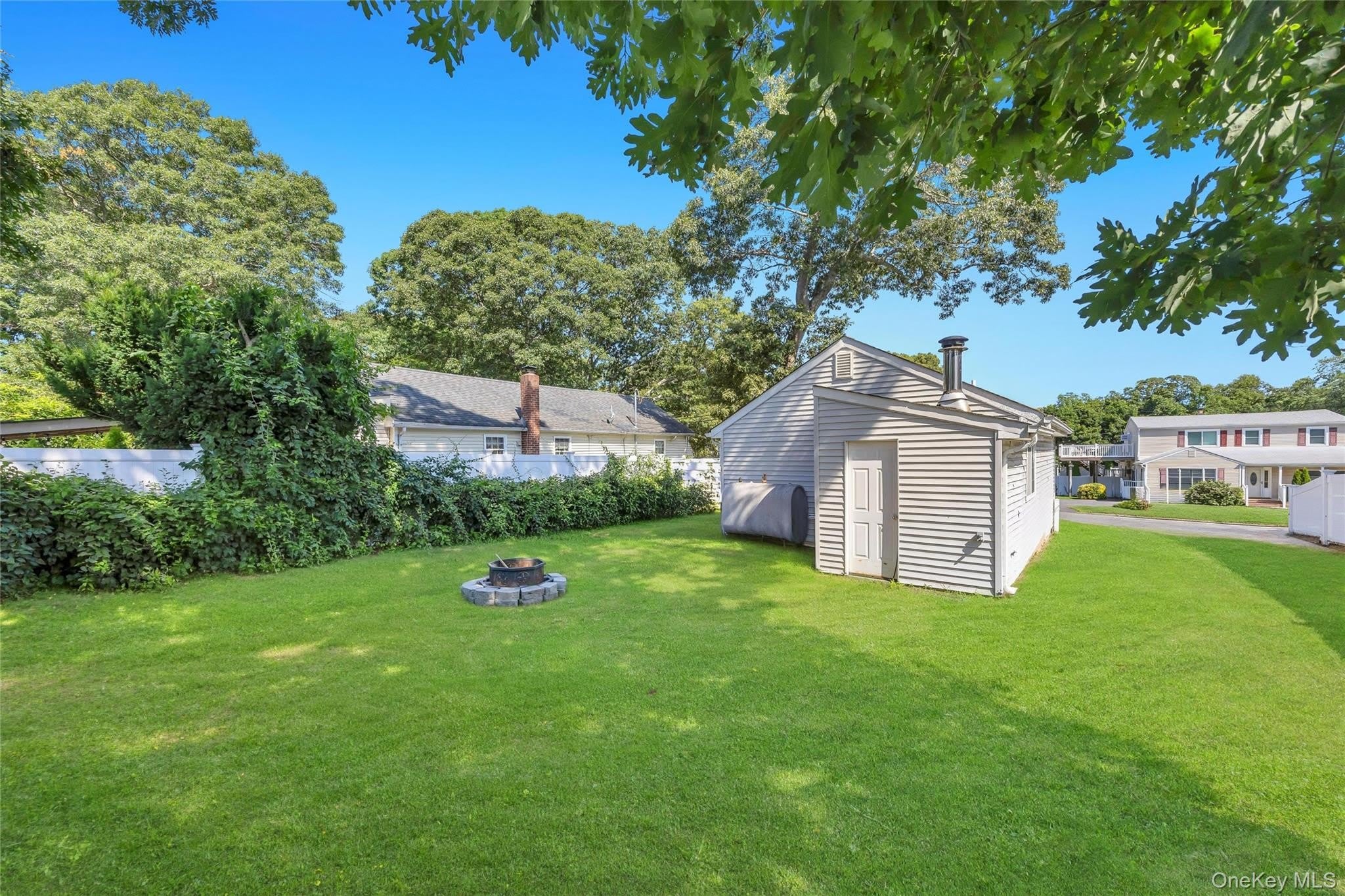 22 Maplewood Avenue – photo 4