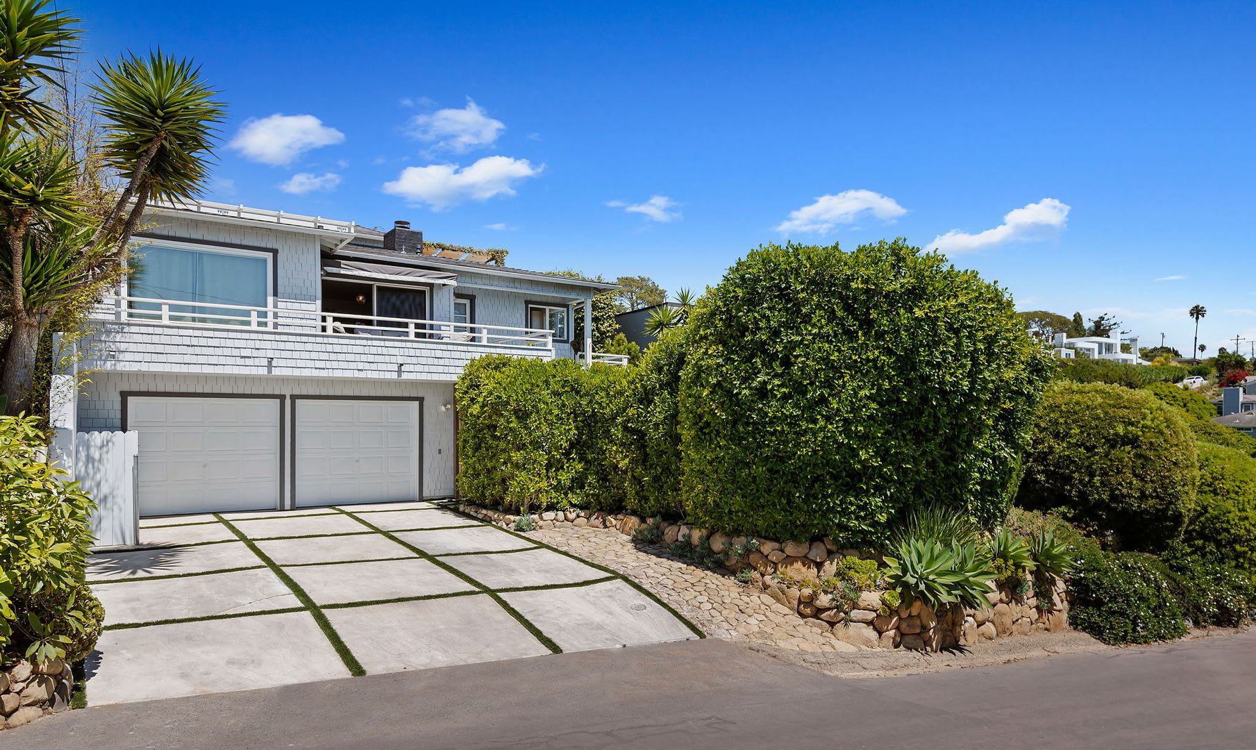This beautiful Summerland home with ocean views is ready for YOU! – photo 3