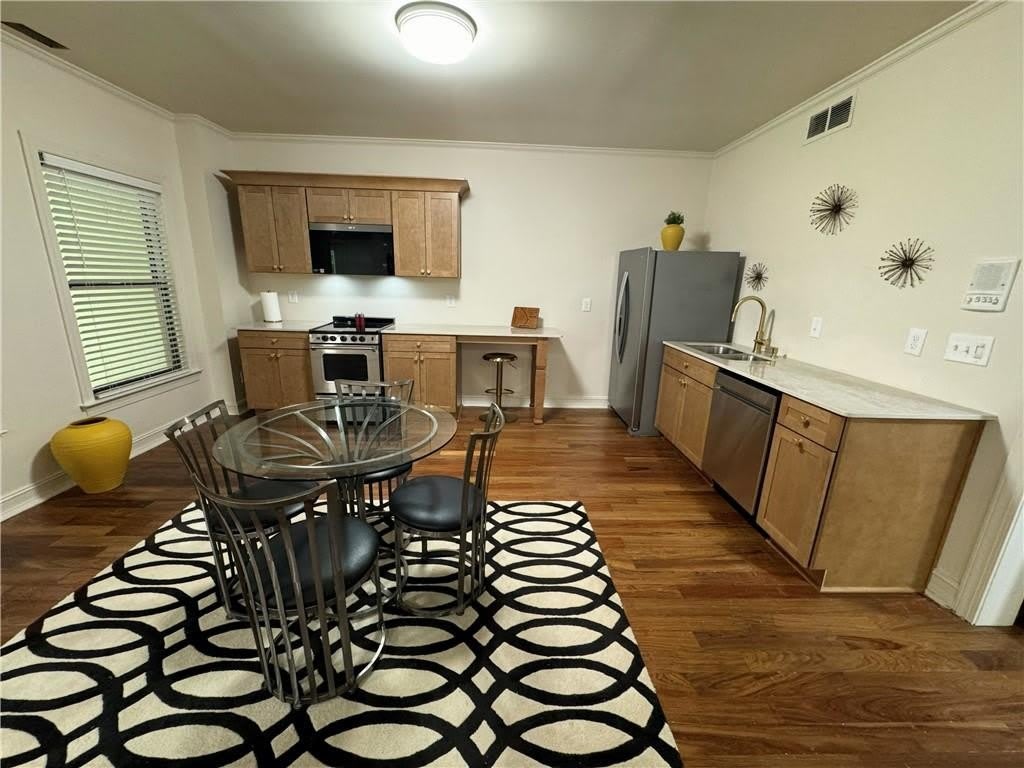714 Fairview Club Circle – photo 3