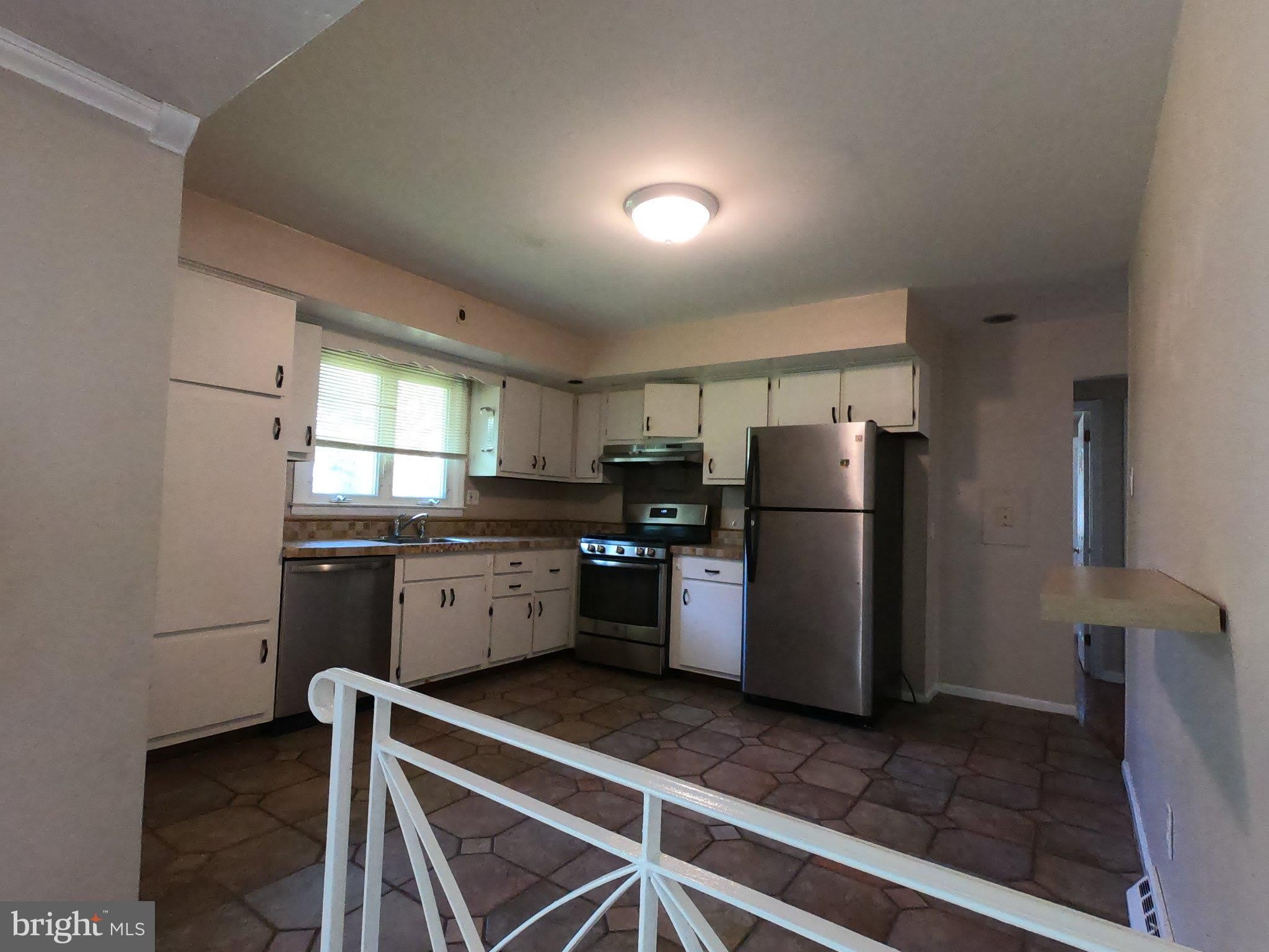 436 S SUFFOLK Drive – photo 5