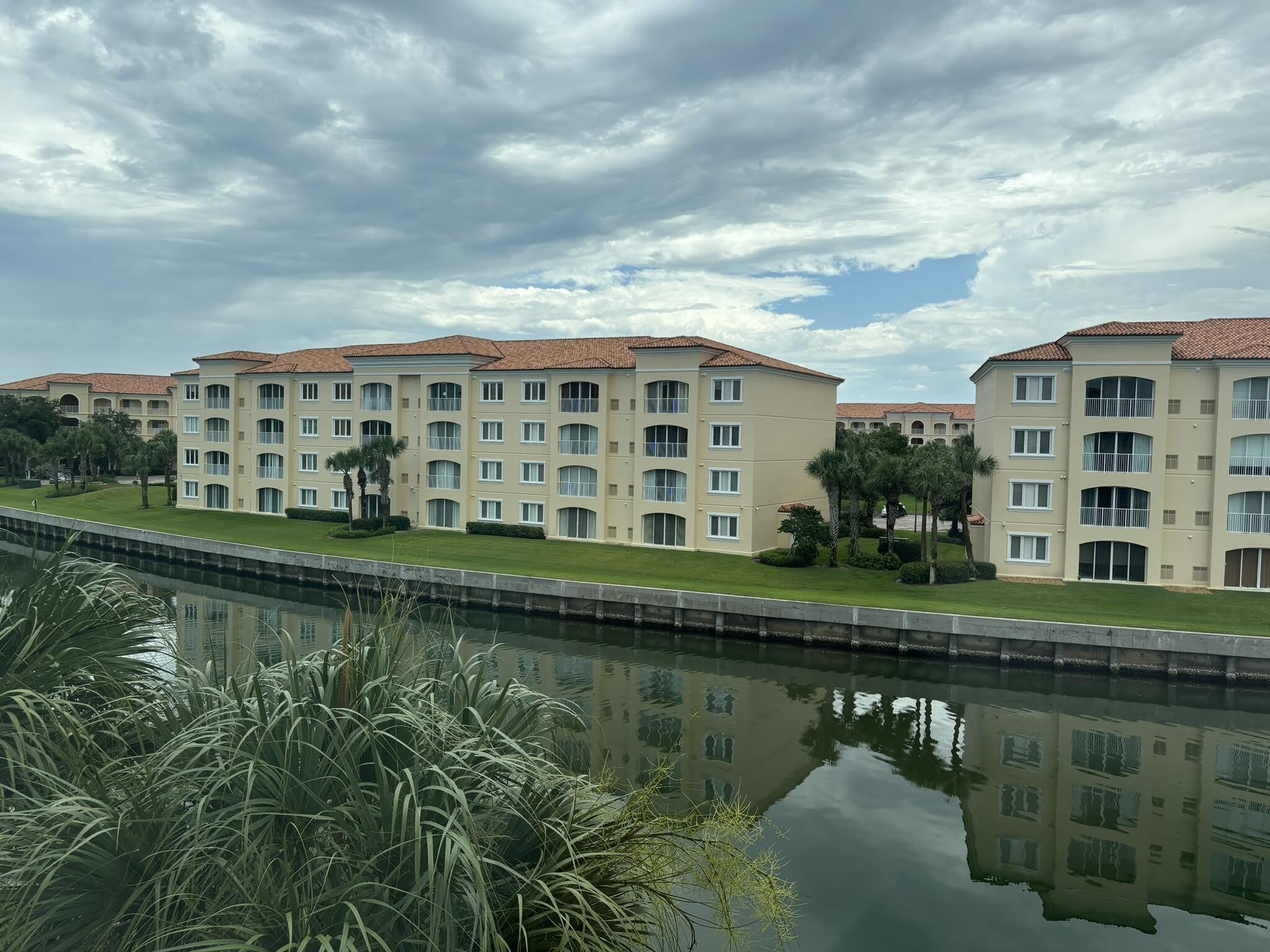 7 HARBOUR ISLE Drive E – photo 2