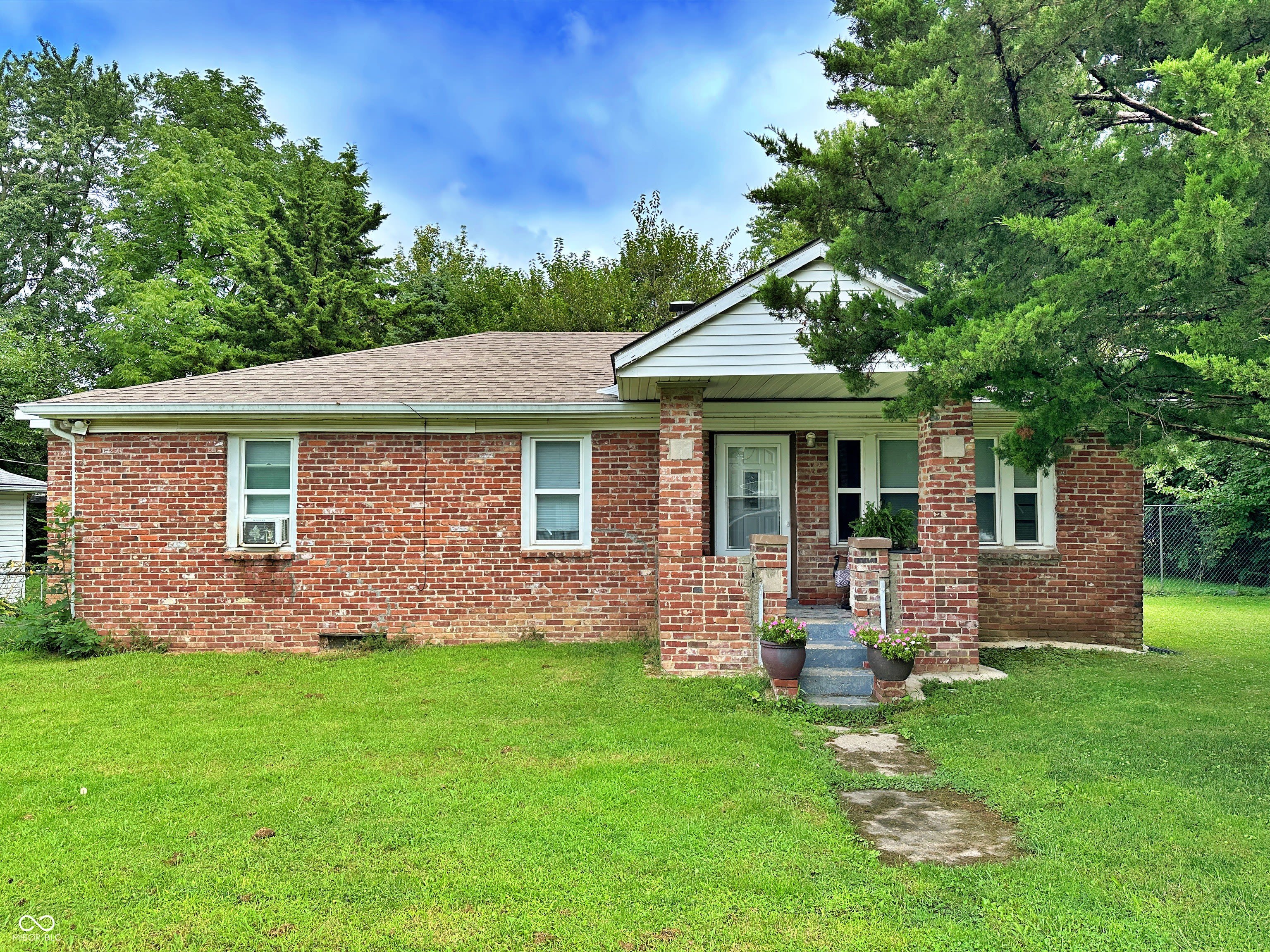 4002 N Edmondson Avenue – photo 1