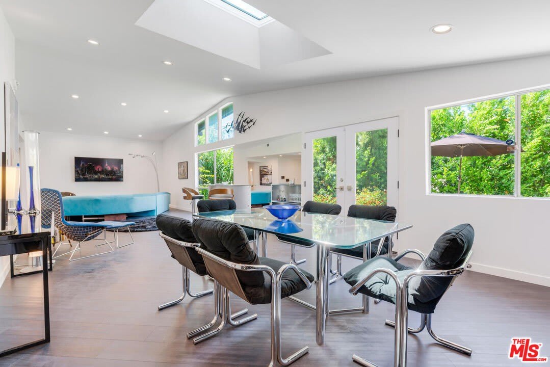 22705 Crespi St – photo 3