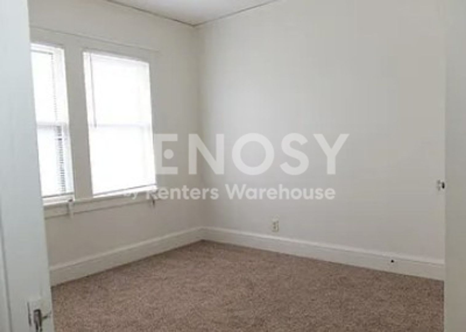 Available September 1st, 2 Bedroom 1 Bath Duplex in Minneapolis – photo 4