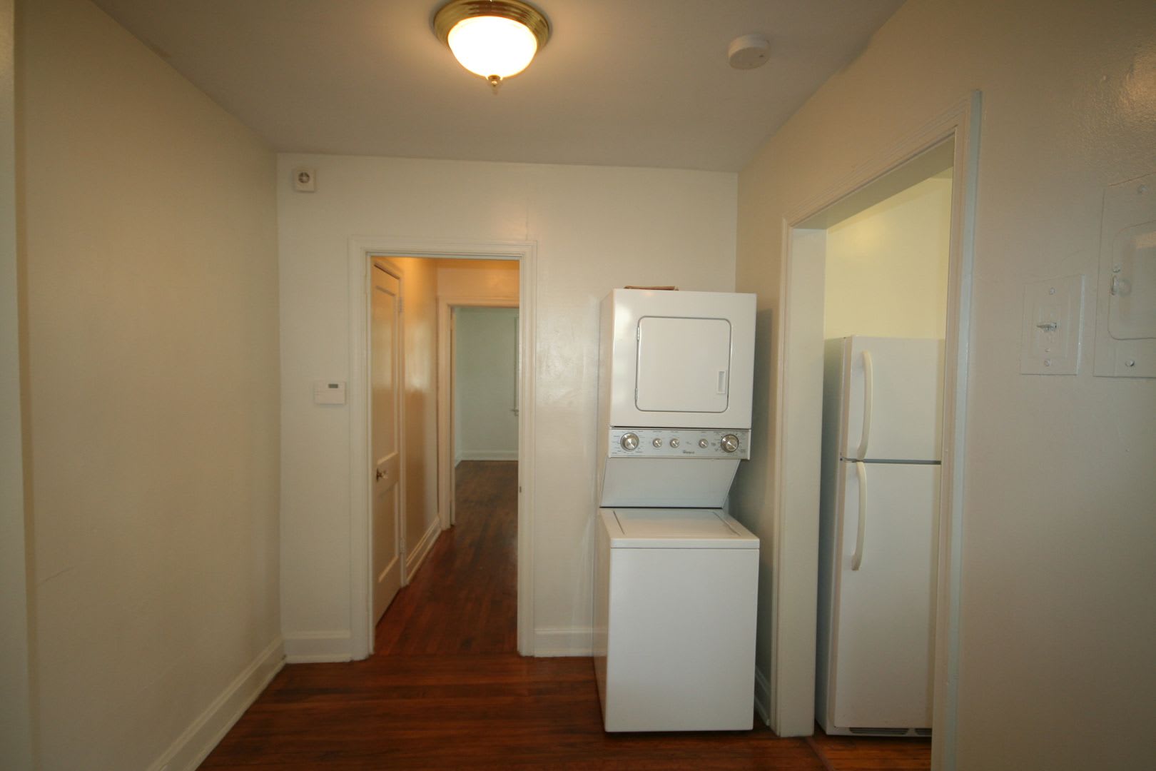 Charming 1BR duplex. Walk to 9th St. and DUKE! – photo 3