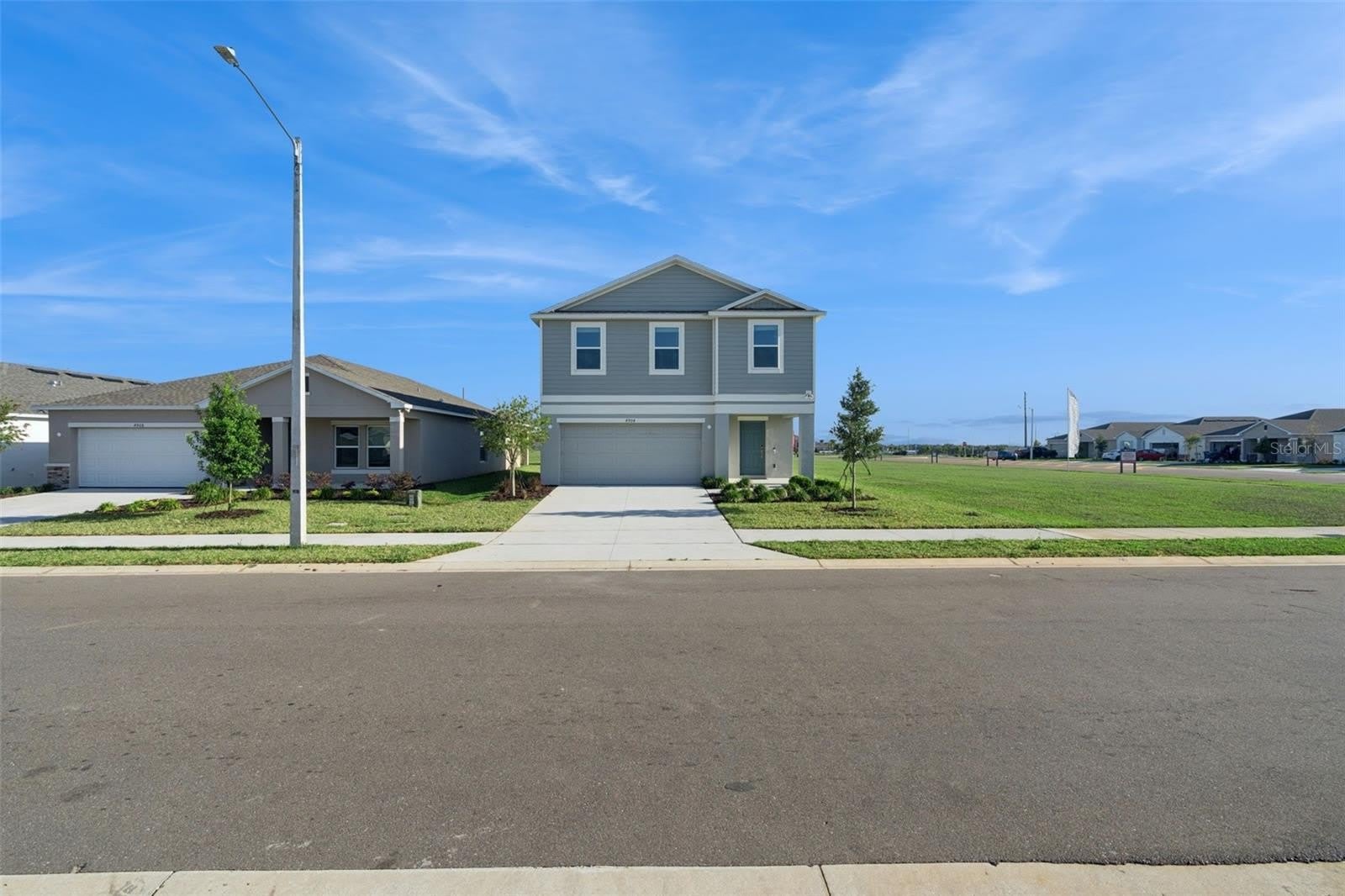 4904 BLUEBELL Court – photo 2