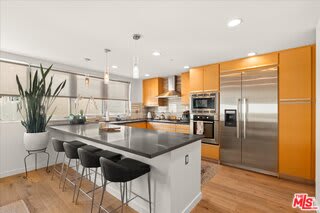 310 West Washington Boulevard – photo 2