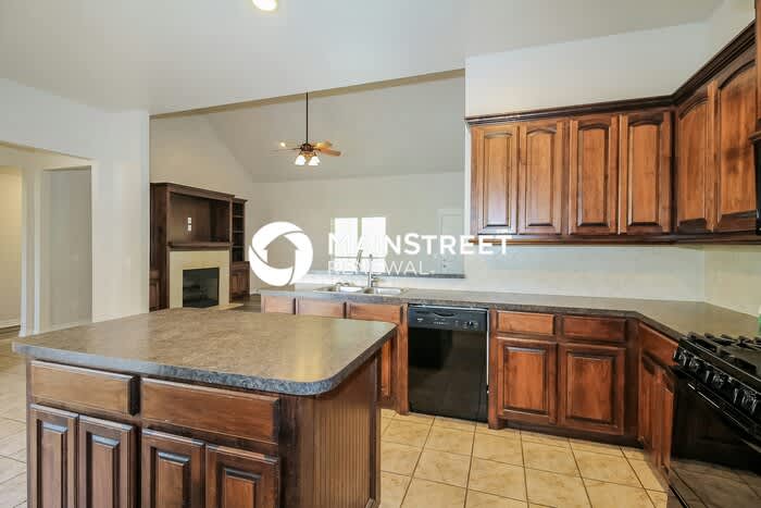 2660 Clarke Street – photo 5