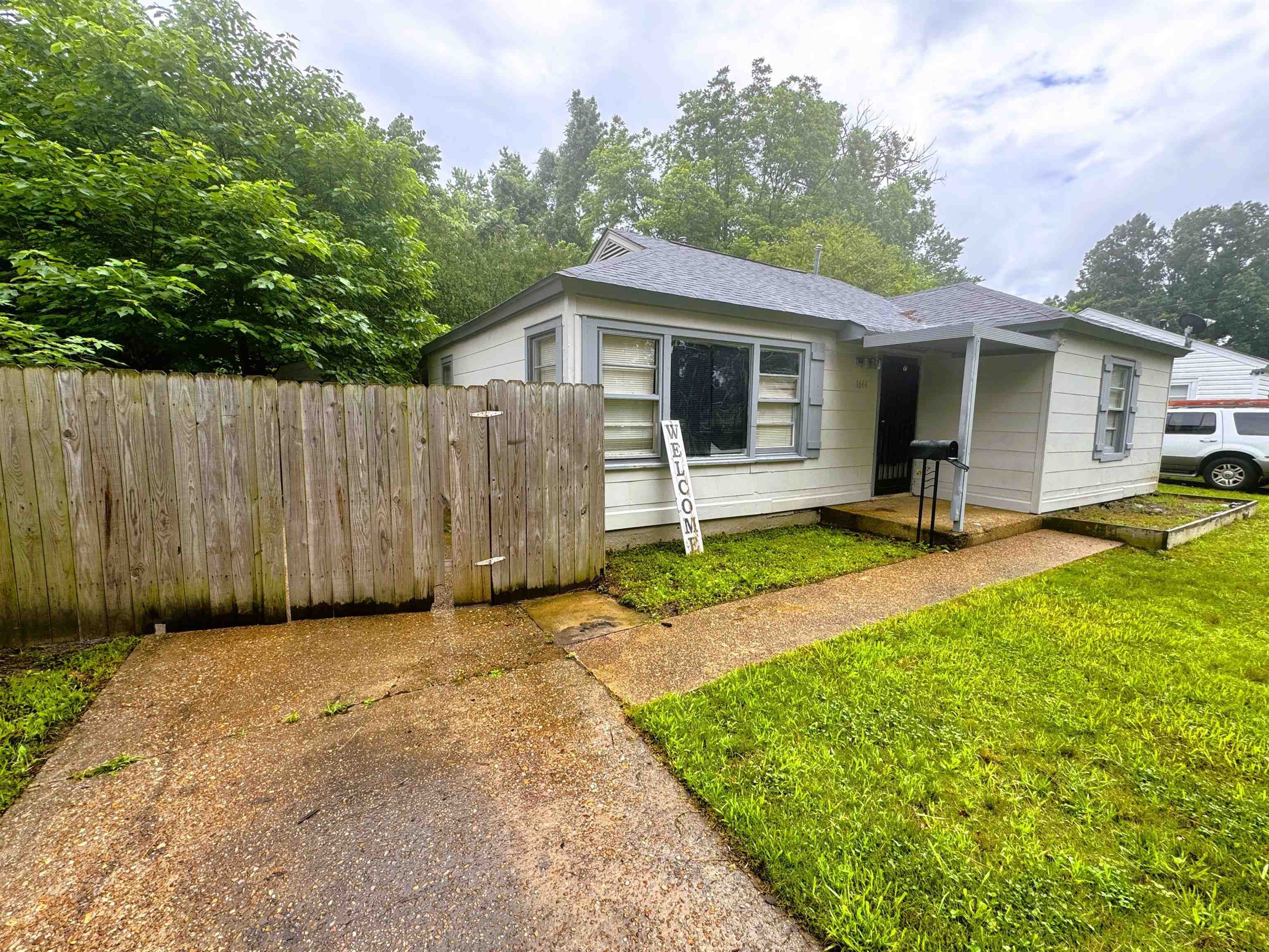 1644 RUSSWOOD Rd – photo 3