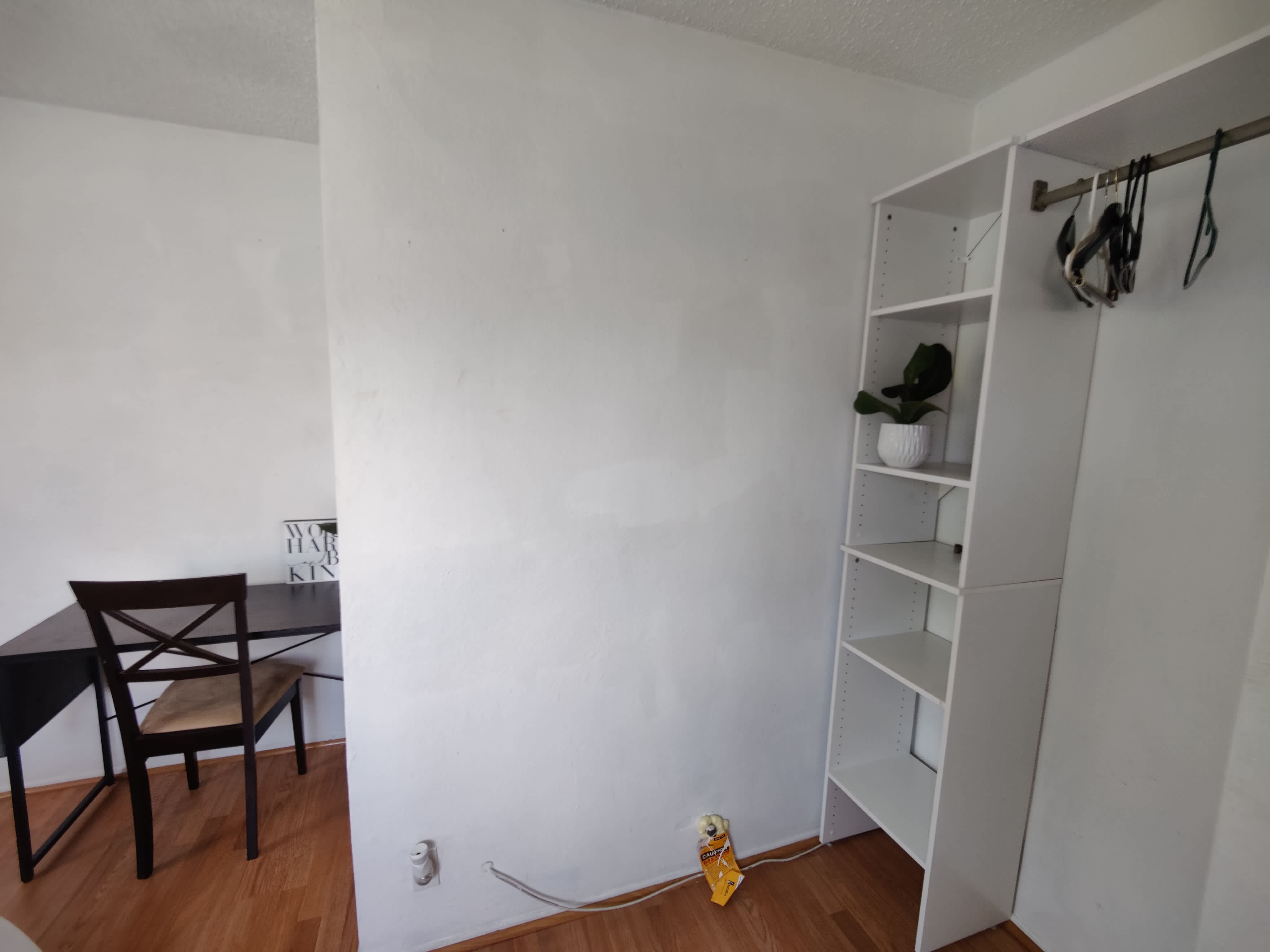 521 E 21st Street – photo 2