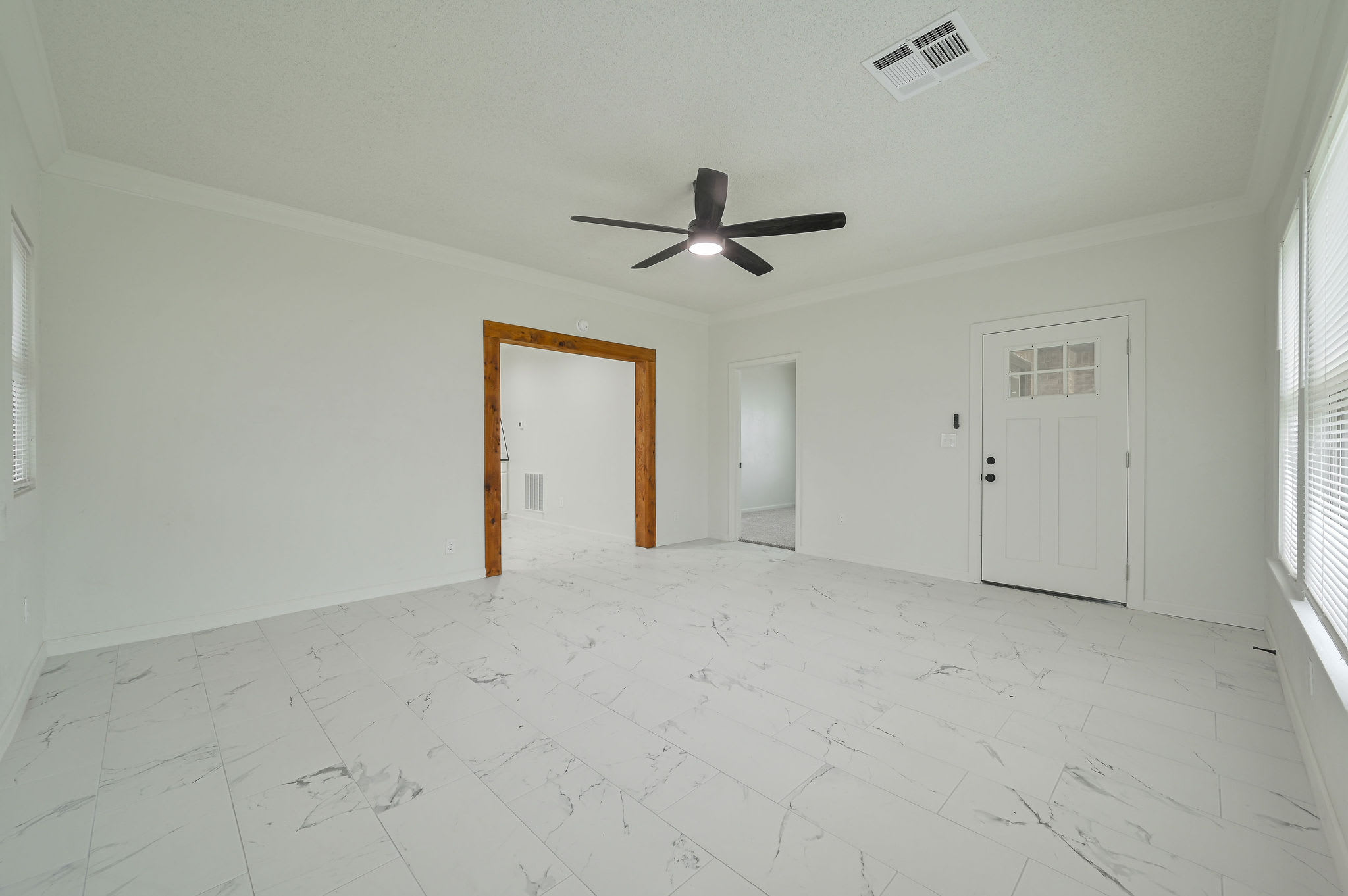 1017 Northeast 16th Street – photo 5