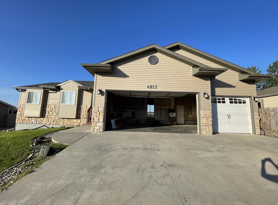 4917 South Pointe Drive – photo 1