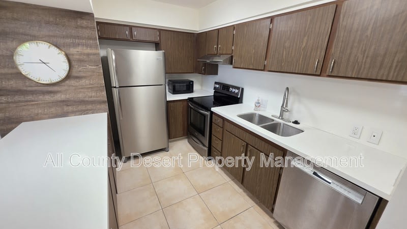 2504 N Whitewater Club Drive – photo 4