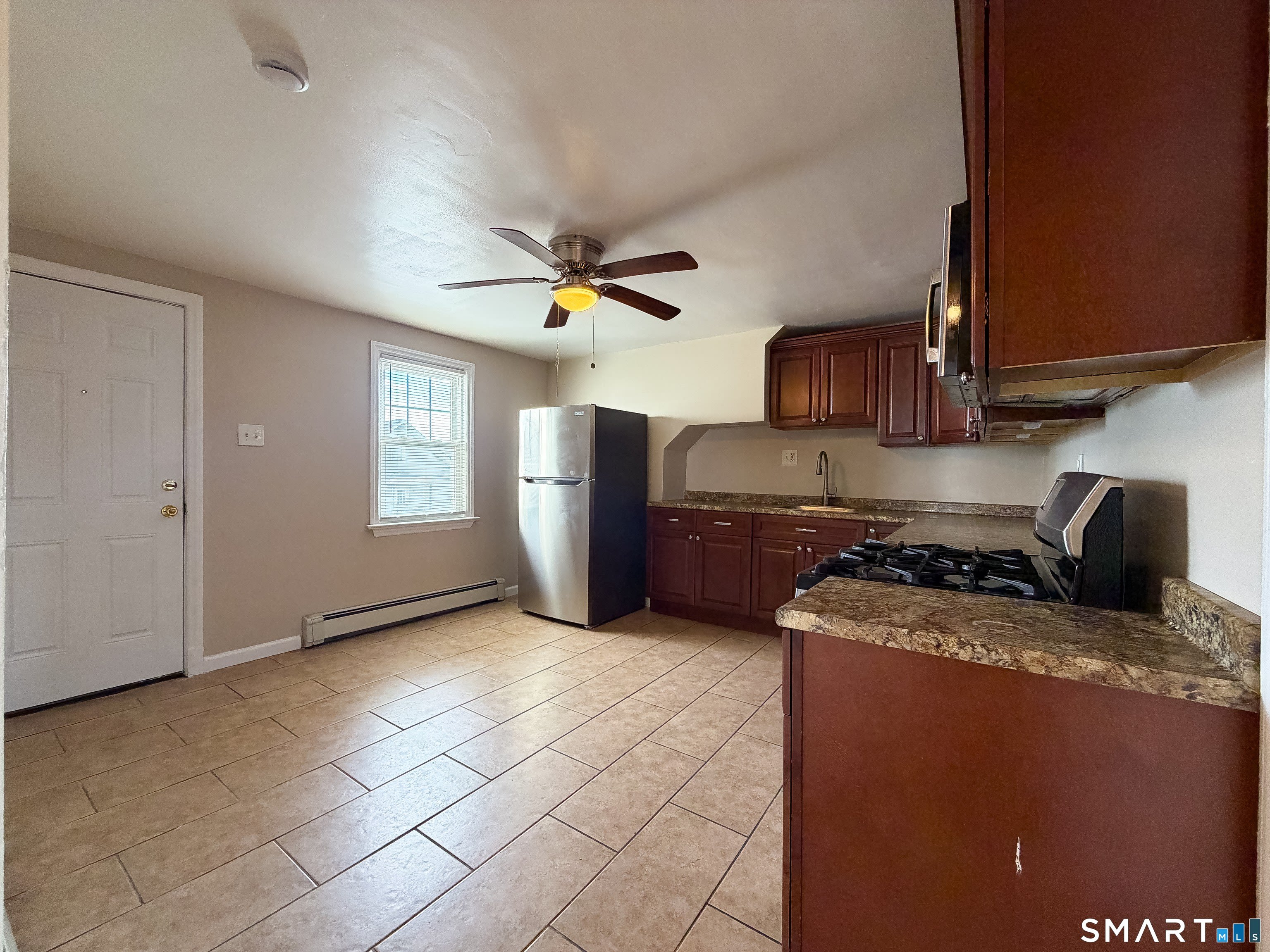 317 Lincoln Avenue – photo 3