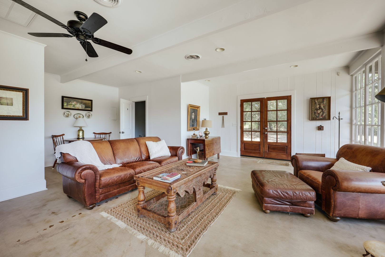 190 Lakewood Drive – photo 2