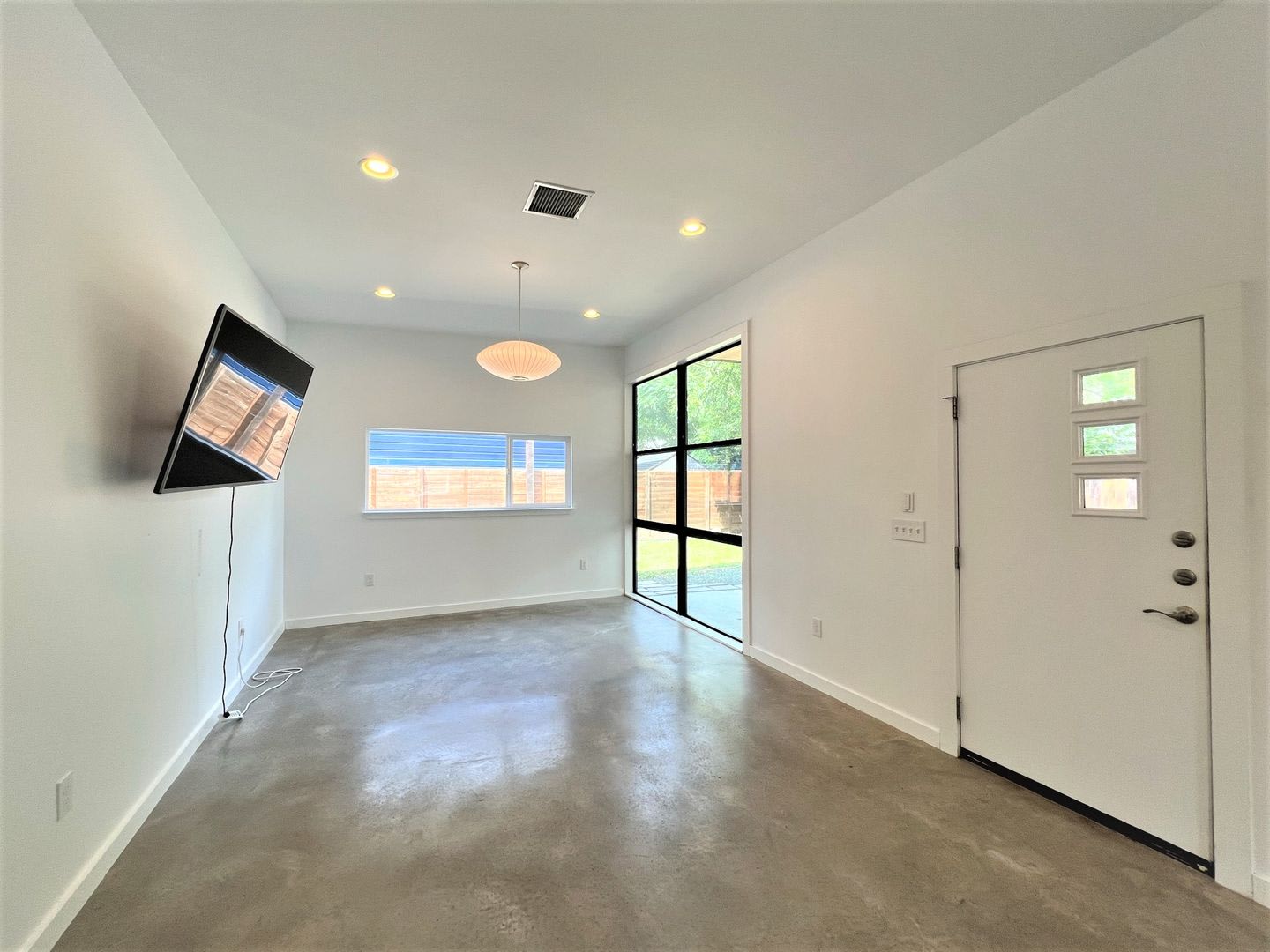 Awesome East Austin Flat – photo 3