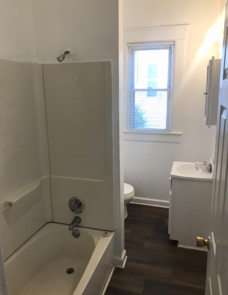 1104 N George St – photo 5