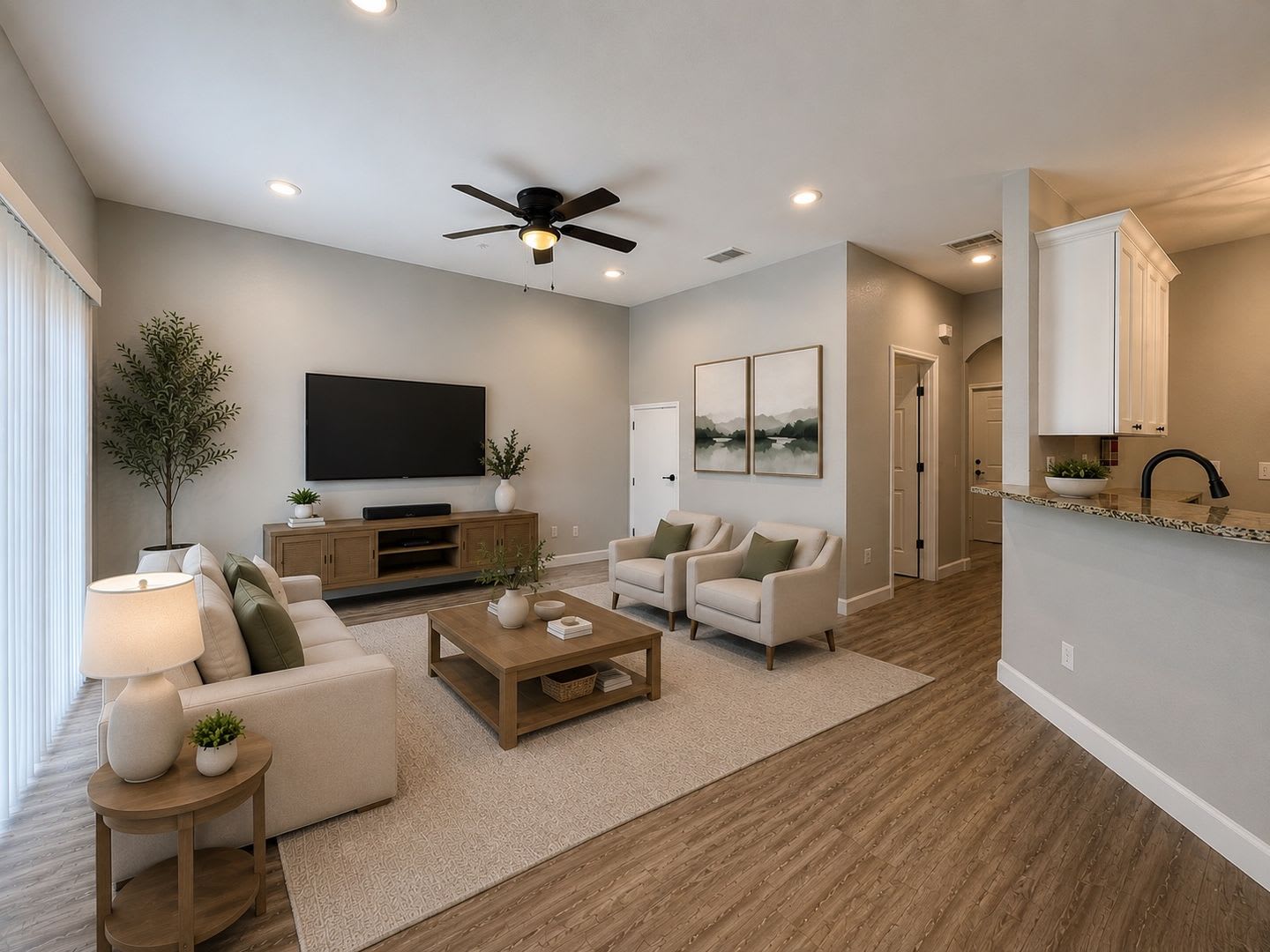 Stylish & Spacious Townhome Living in Winter Haven – photo 3