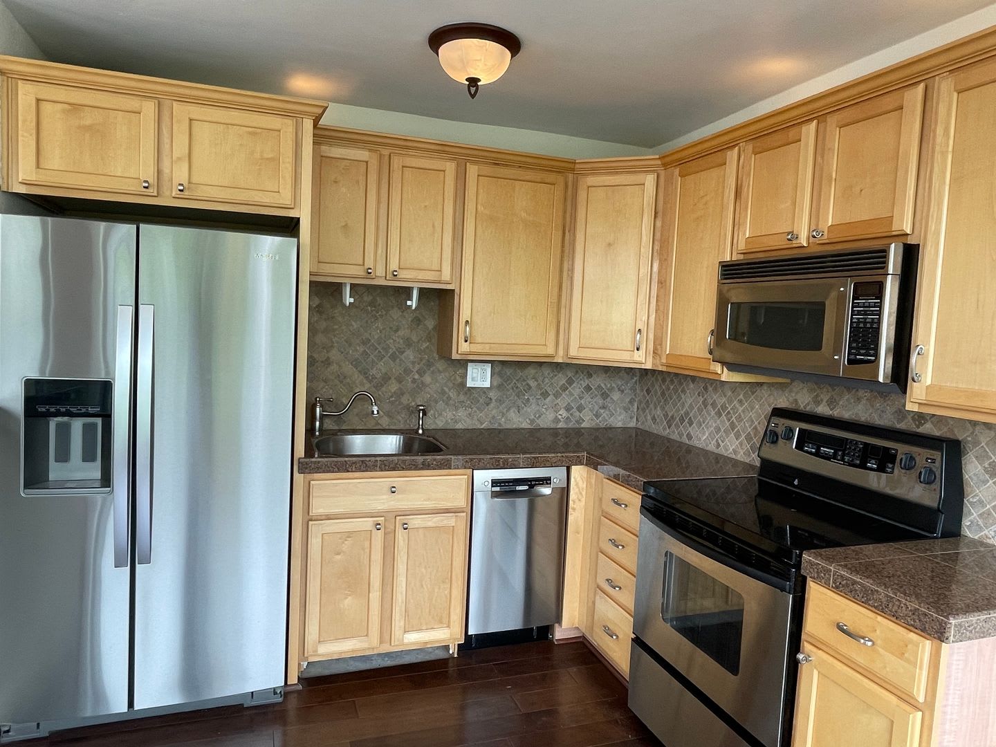 Downtown Water Front Condo – photo 3