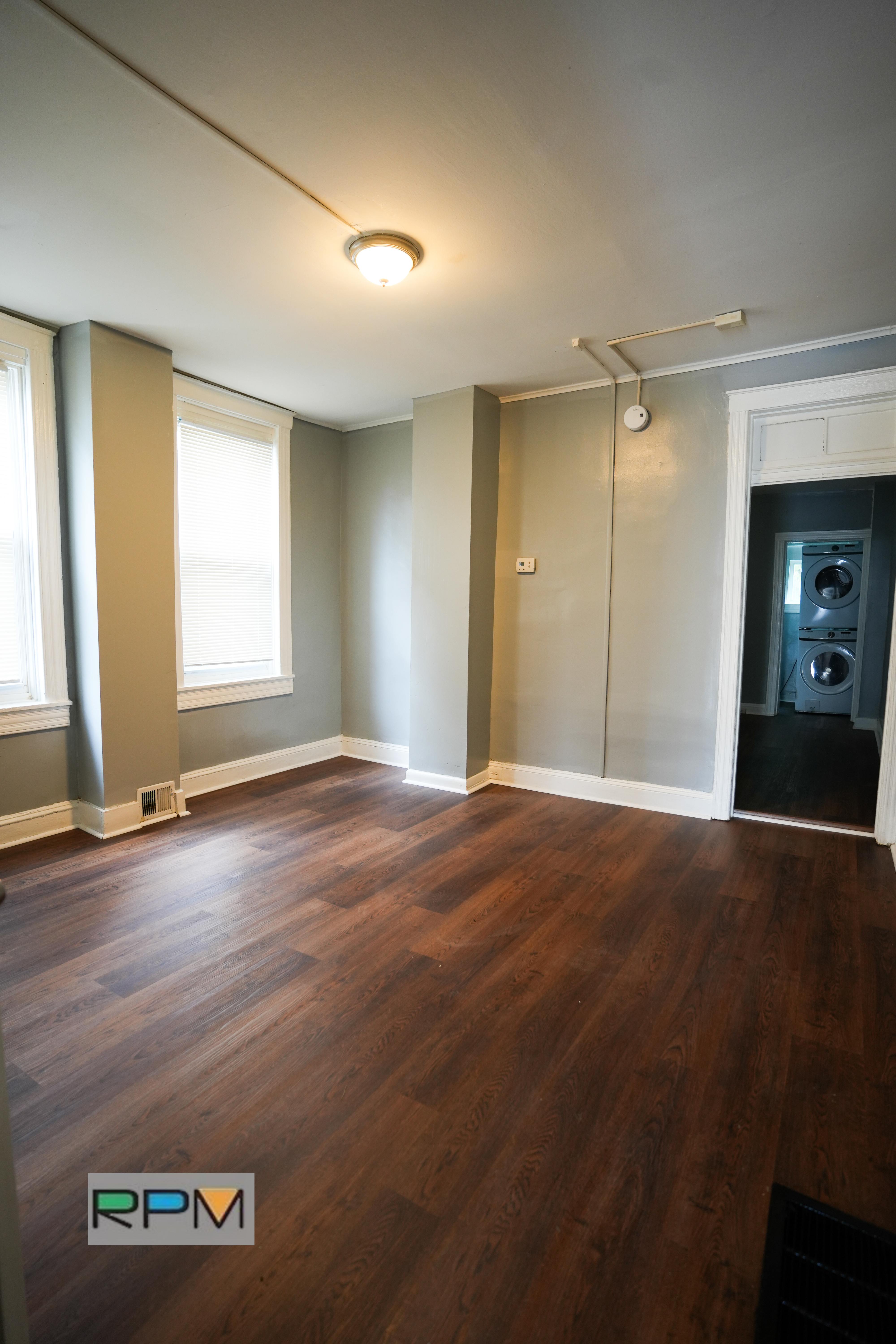 819 E 41st St – photo 5