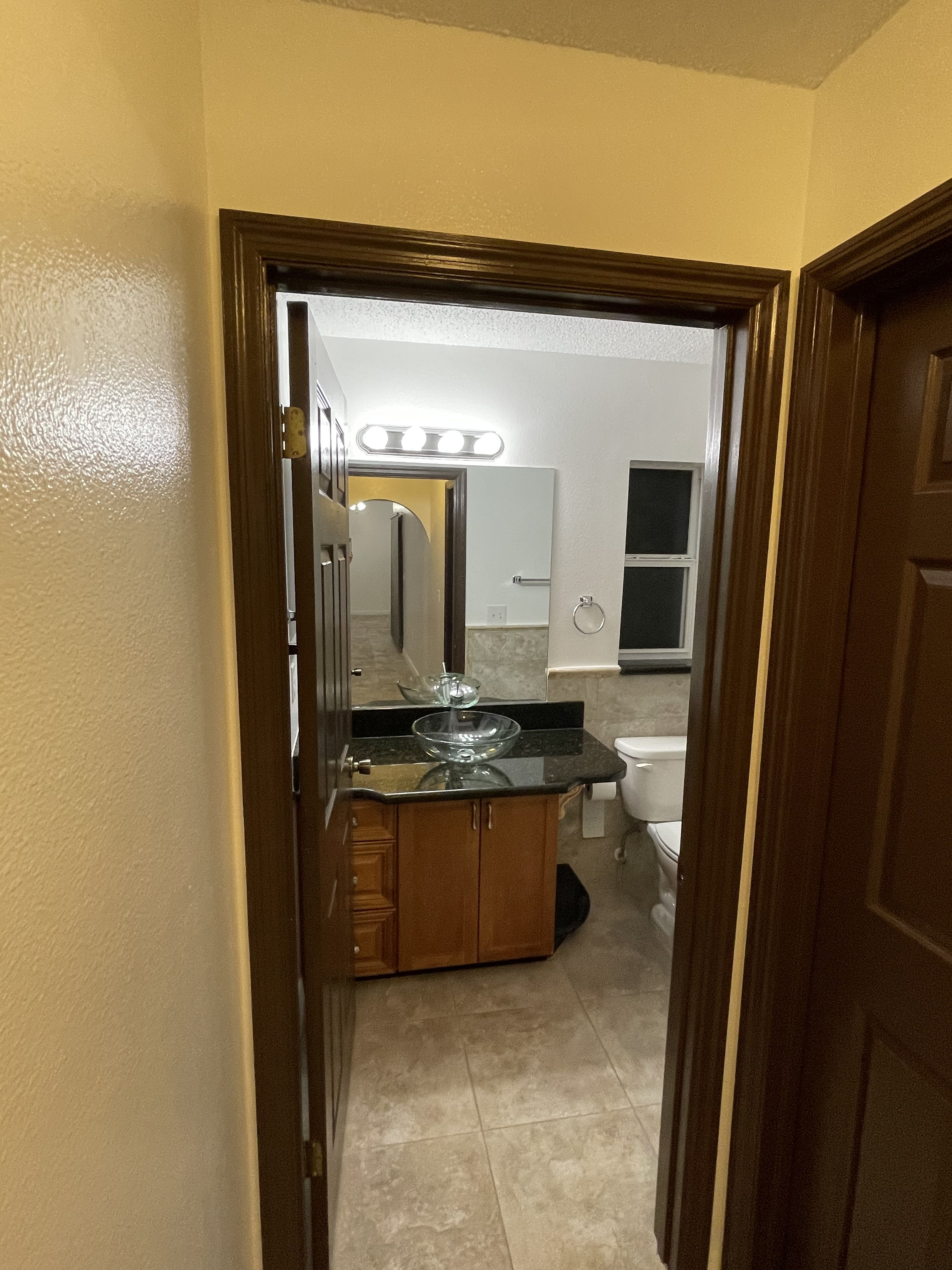 12484 Oneida St – photo 4