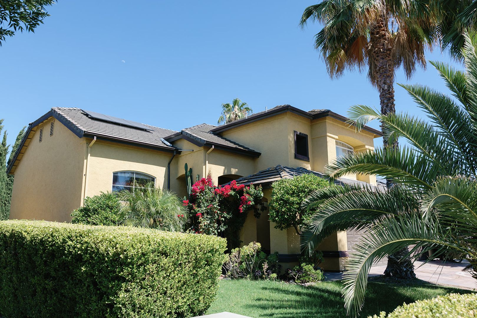 HALF OFF 1ST MONTHS RENT-Available Now! Move-In Ready – photo 2