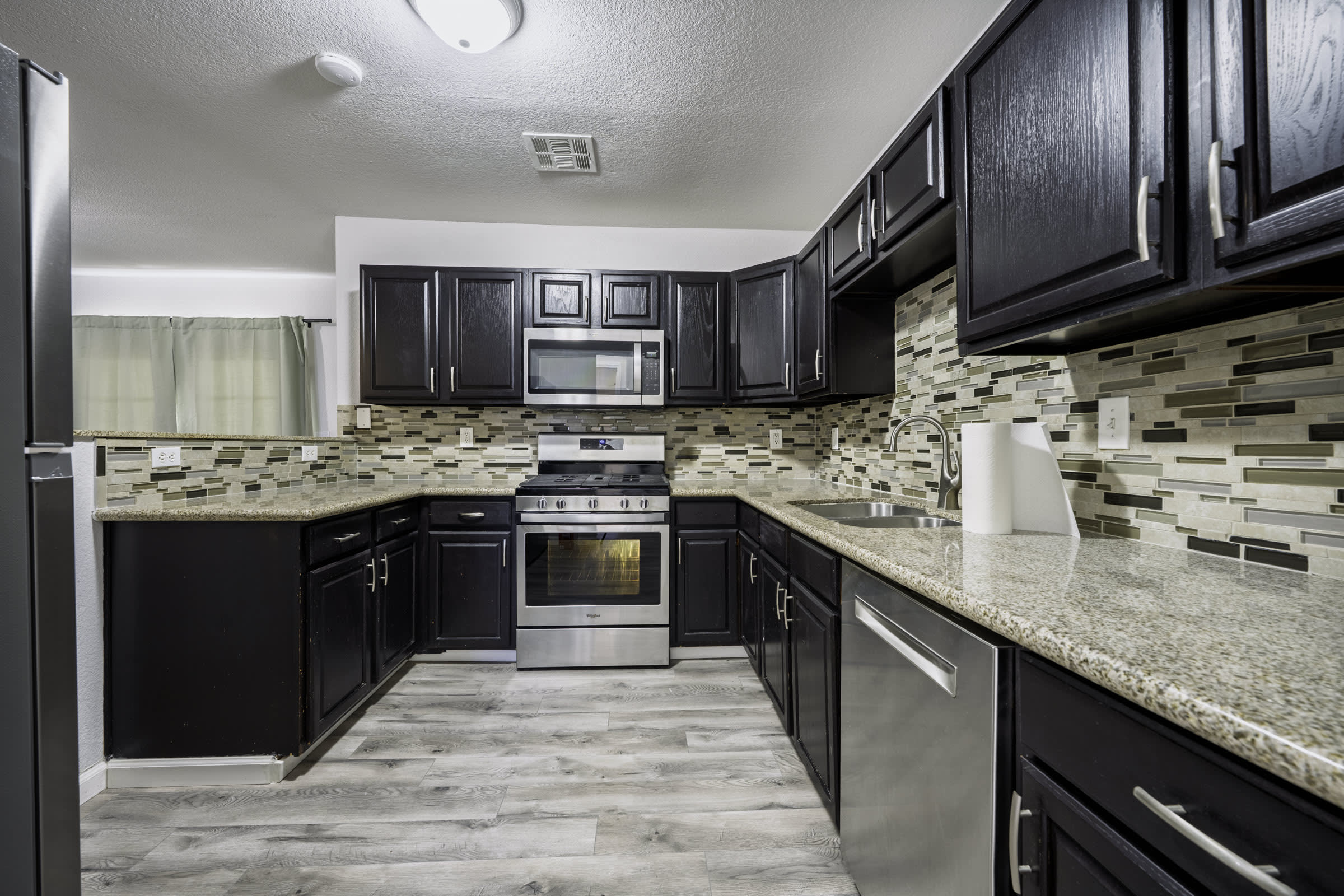 343 Tungsten St # A – photo 3