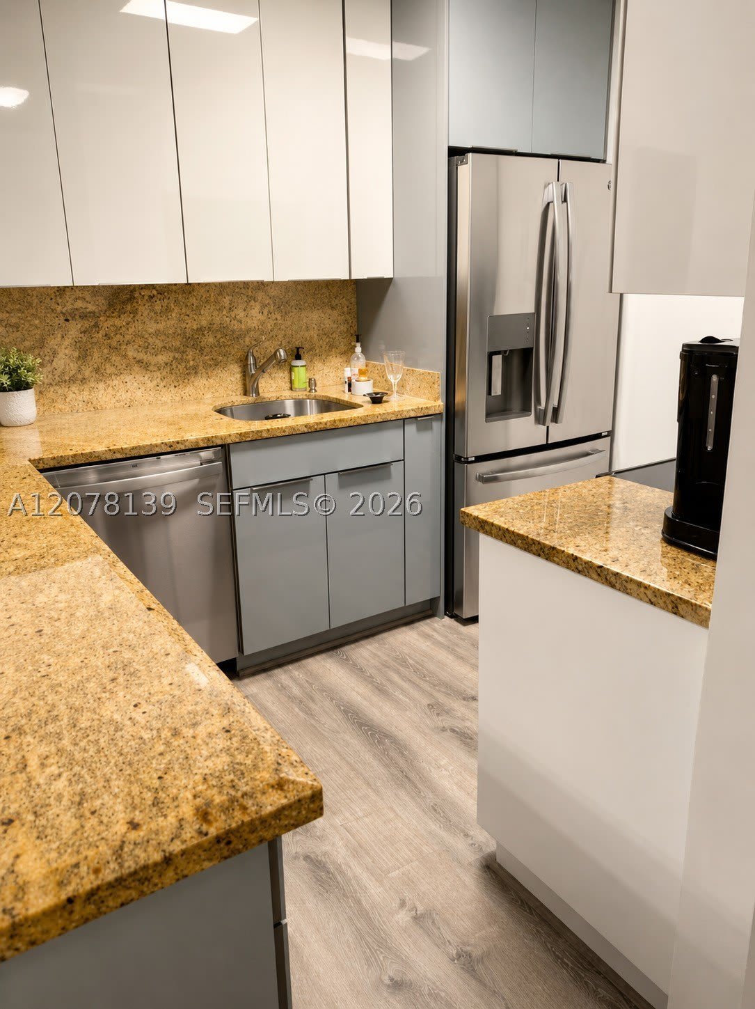 890 SW 129th Pl – photo 1