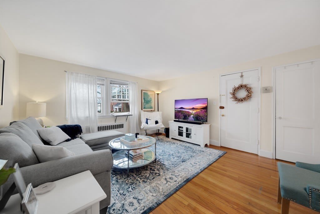 924 Massachusetts Ave – photo 3