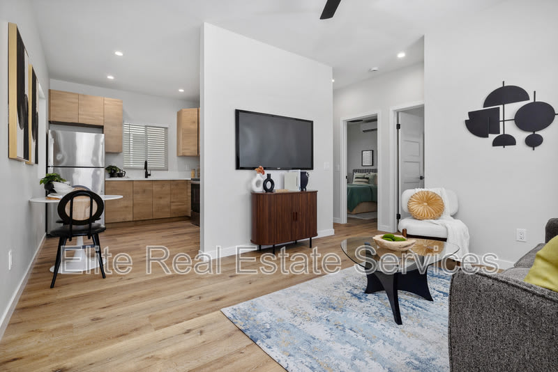 3315 Clairemont Mesa Boulevard – photo 2