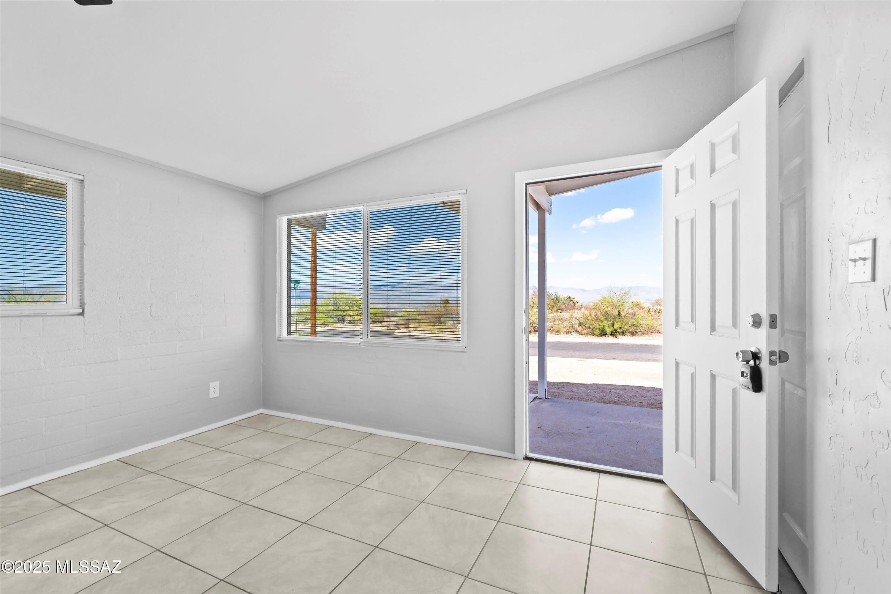 202 Avenue C – photo 4