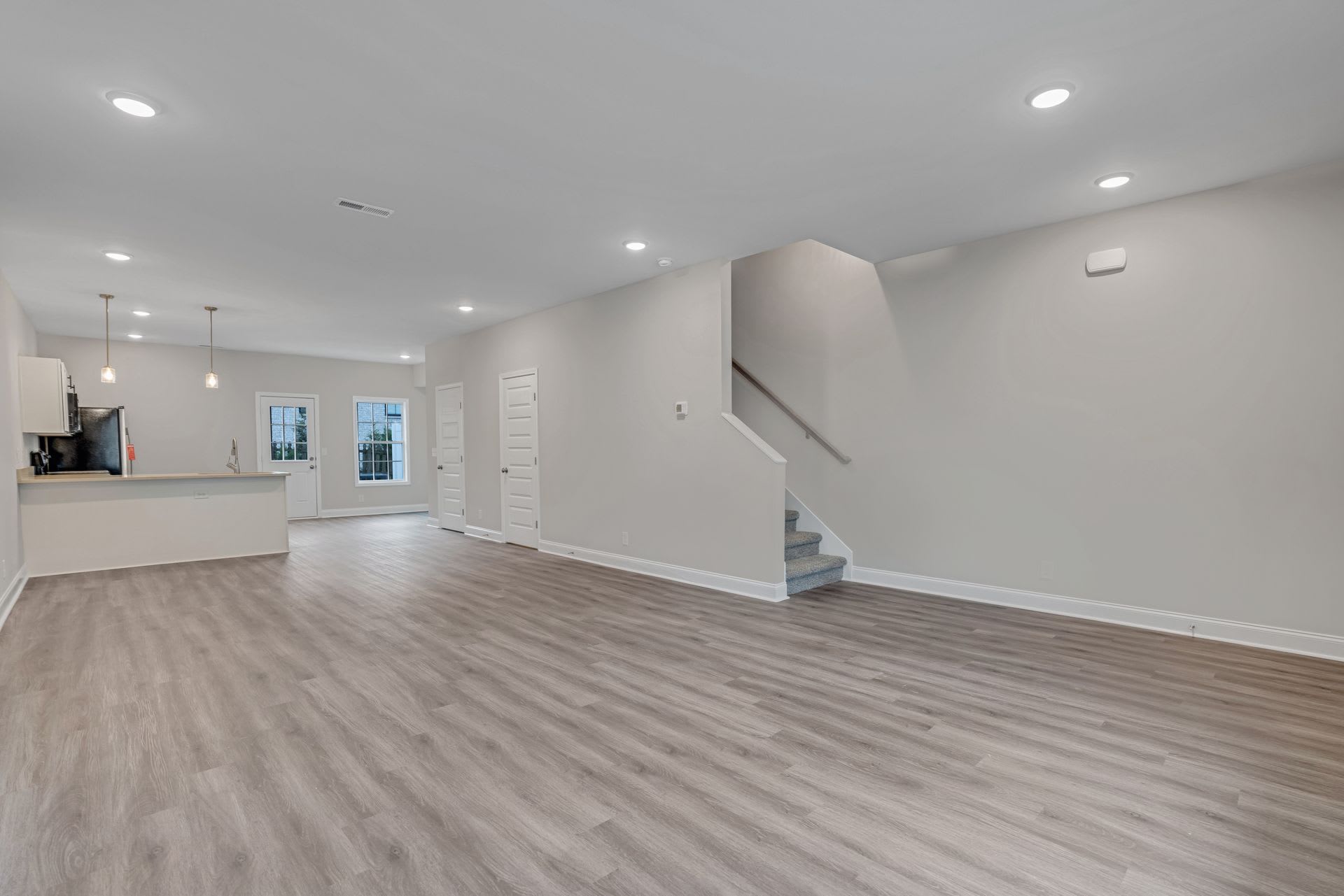 Excell Pointe 2 Bedroom Townhomes – photo 5