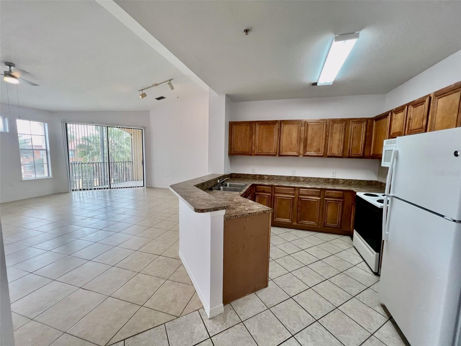 6153 METROWEST Boulevard – photo 4