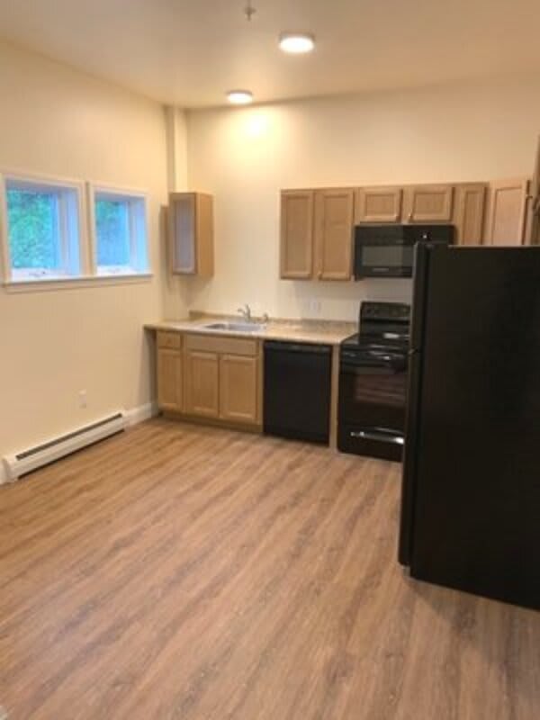 11 Hungerford Terrace, Unit 1 – photo 2