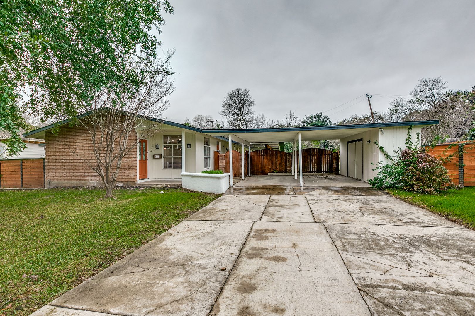 MID-CENTURY MODERN IN BEL MEADE – photo 3