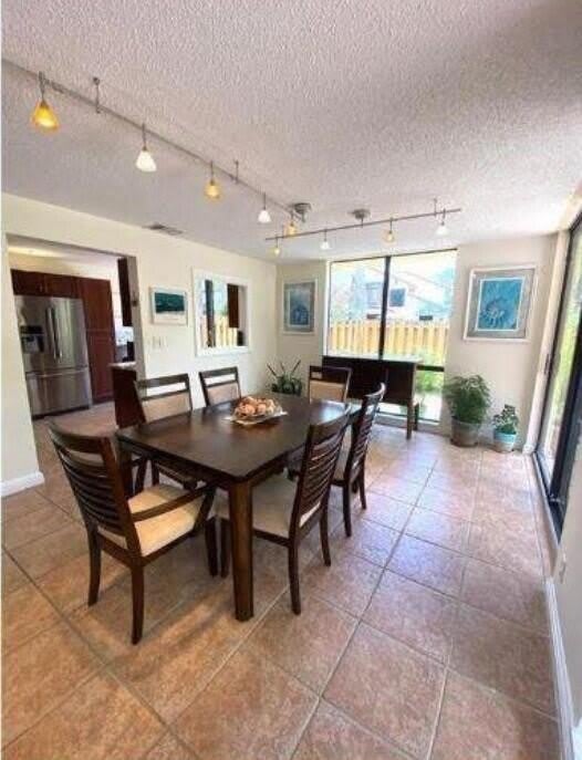 5705 Fox Hollow Drive – photo 3
