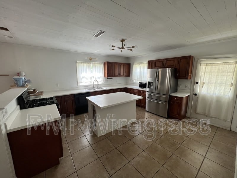 106 Highland Dr – photo 5