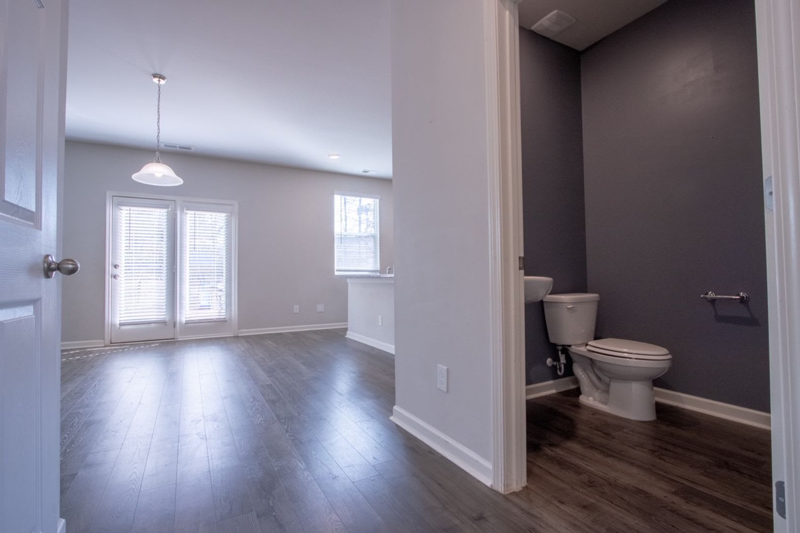 Welcome to 325 Park West Blvd – photo 3