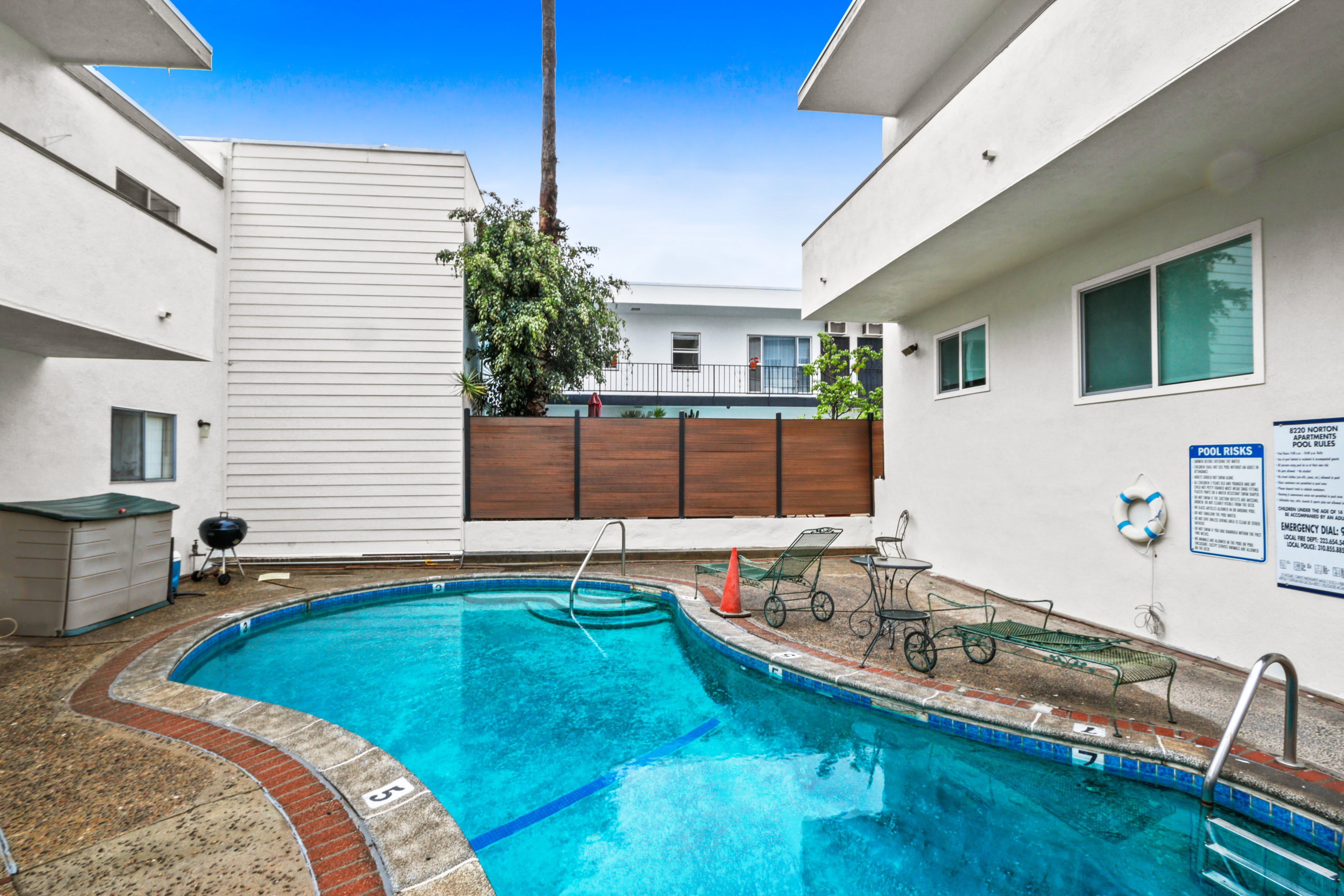 8220 West Norton Apartments – photo 3