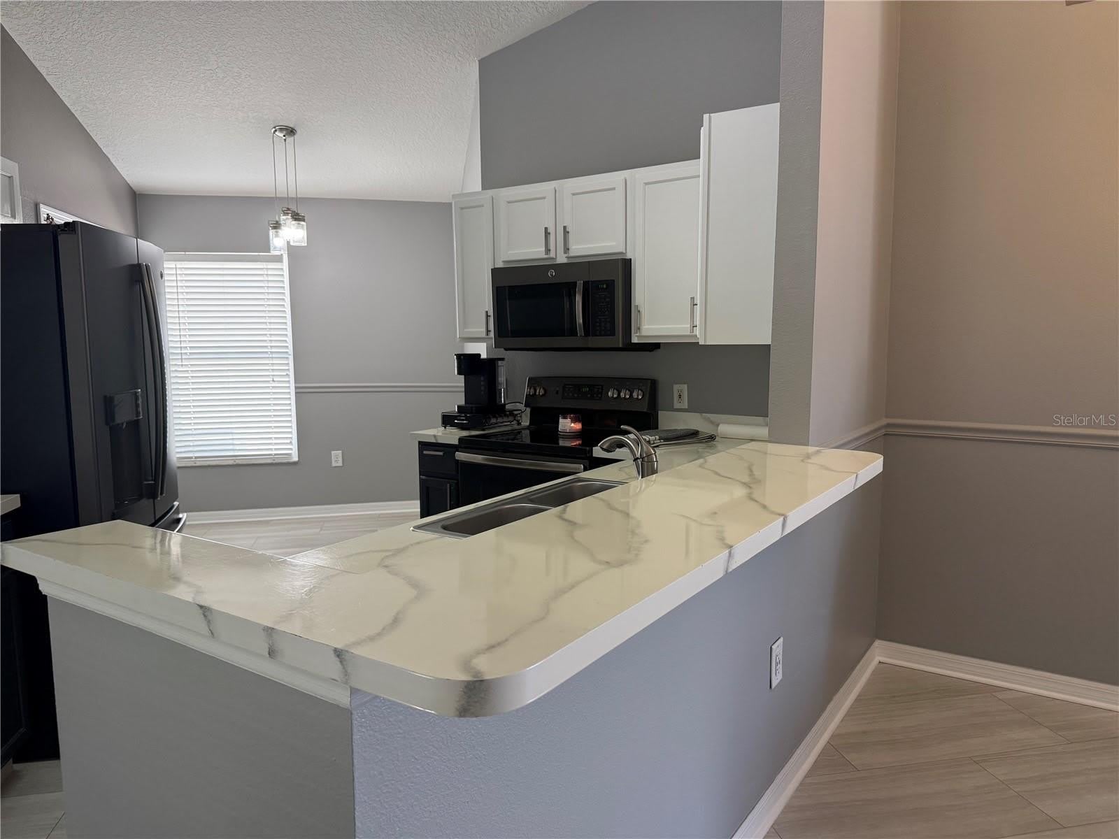 16212 COOPERS HAWK Avenue – photo 4