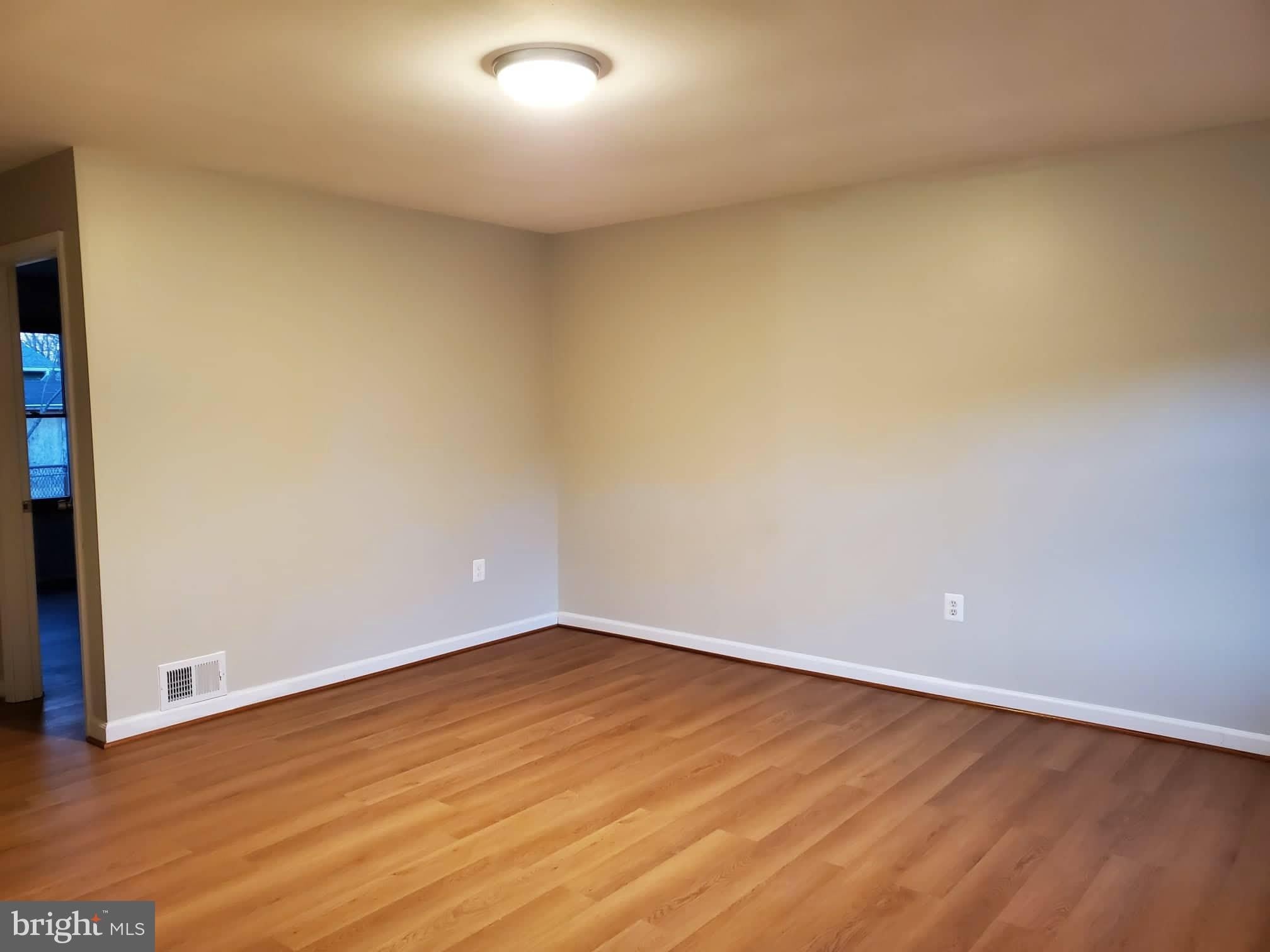 1321 GREYSWOOD Road – photo 3