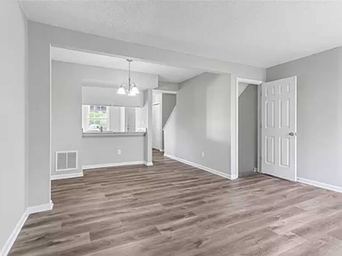 Room in 3 Bedroom Home at Lex Dr – photo 1